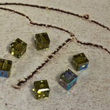 Cube 4 mm , Héliotrope Blue ( 5 pces)