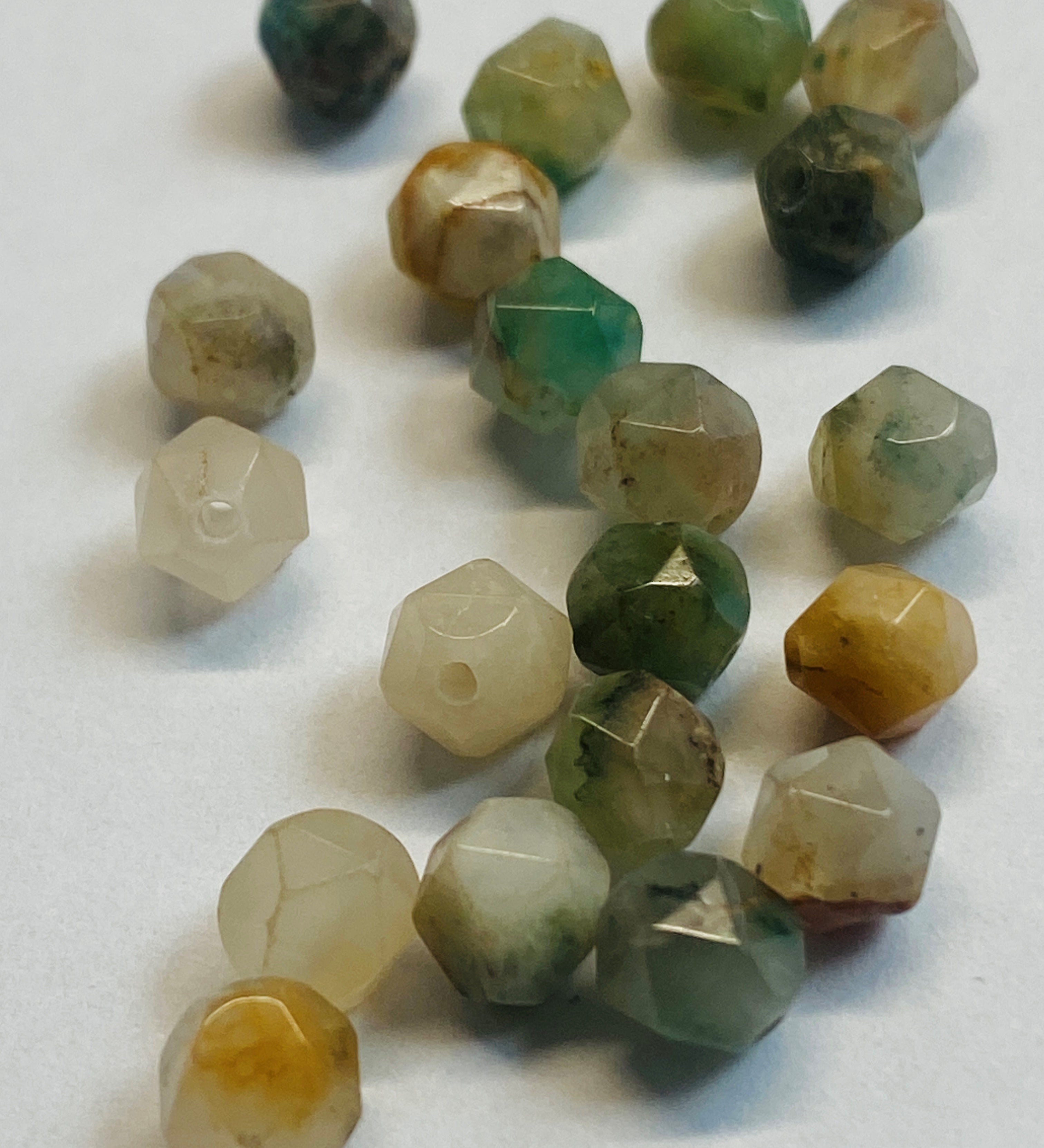 Perles Heishi - Hématite synthétique -  Plaquée Or (10 pces)