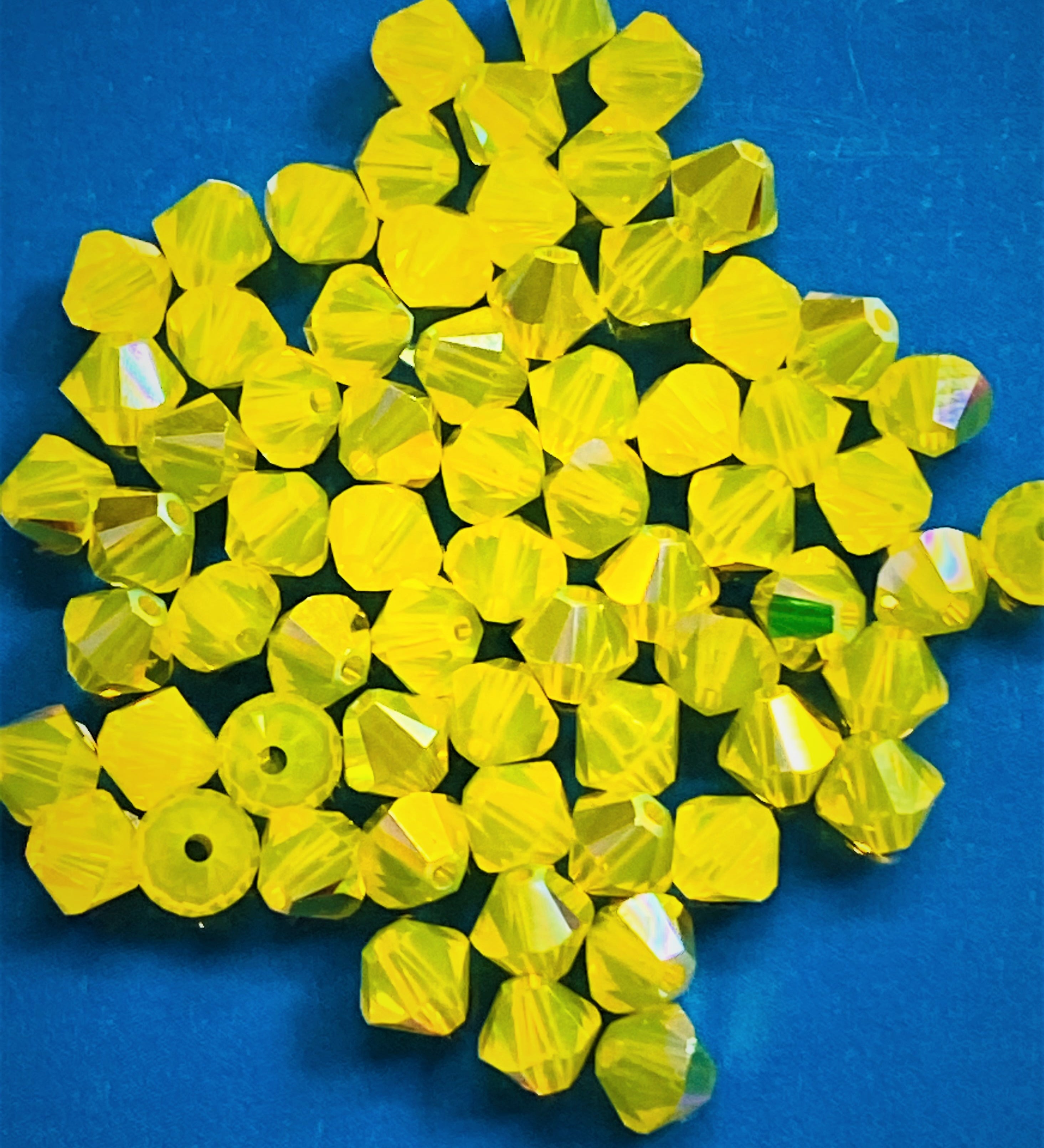 Bicone 4 - Jaune  Opal AB (25 pces)