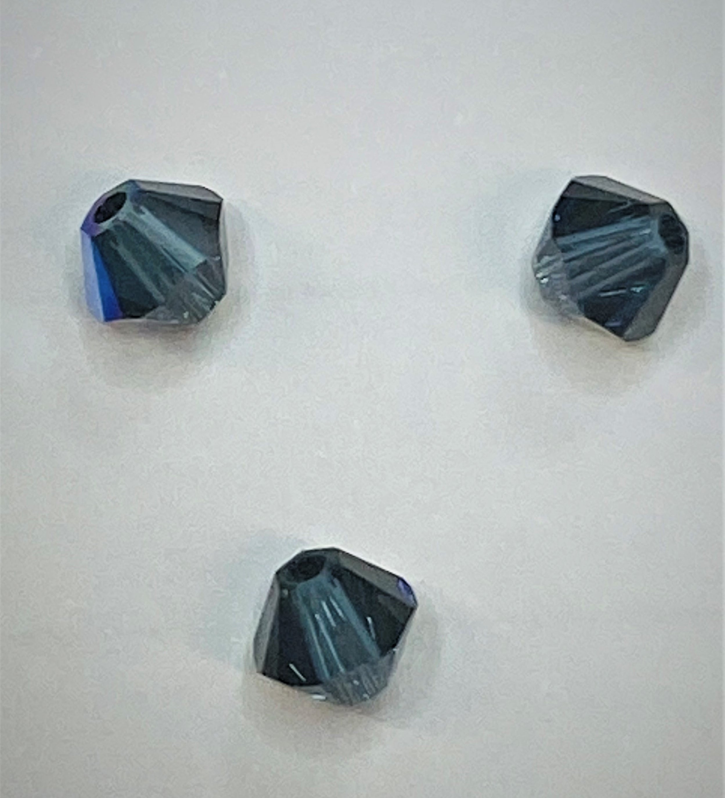 Bicone 4 - Montana AB (25pces)