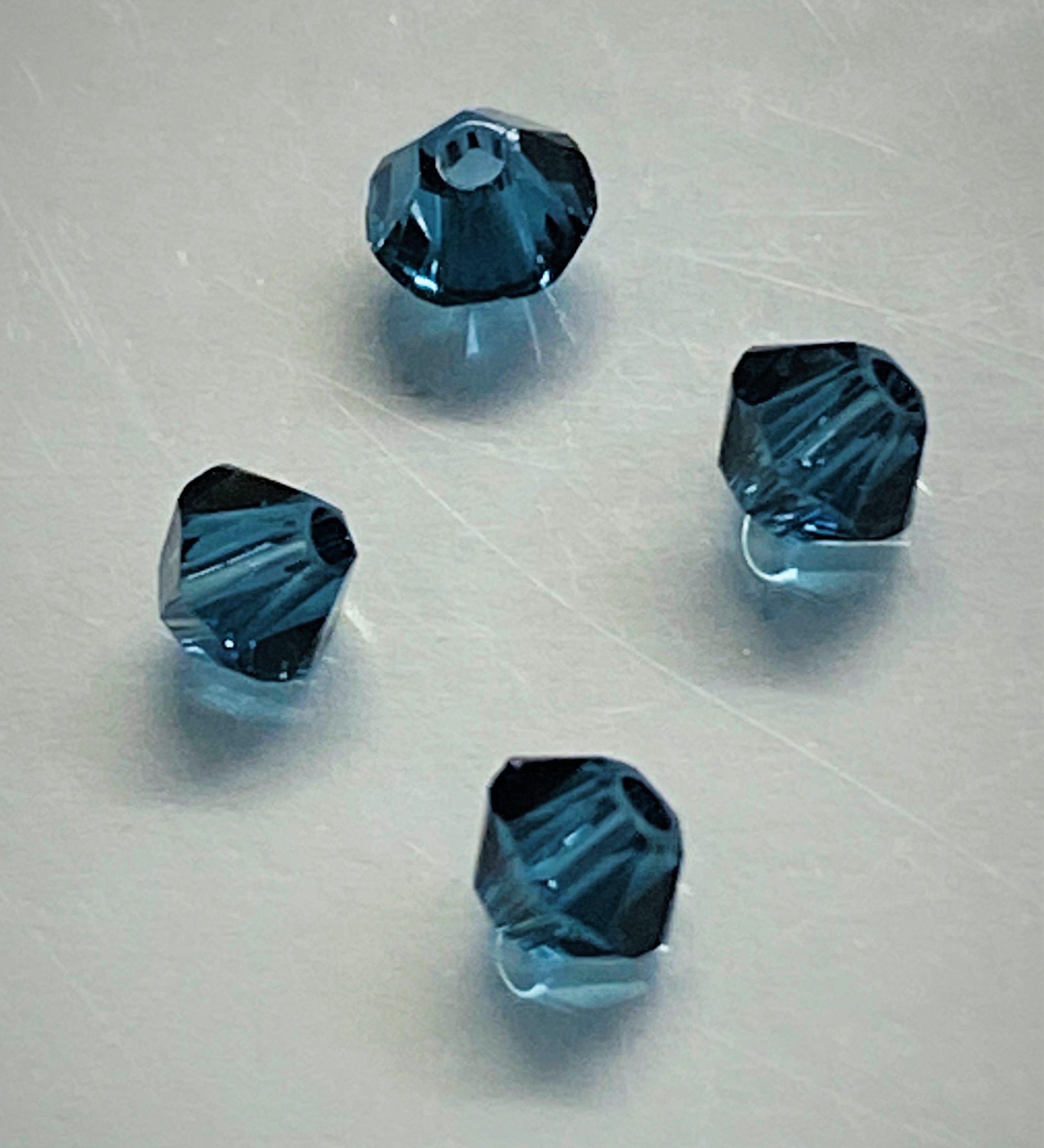 Bicone 3 - Montana (25 pces)