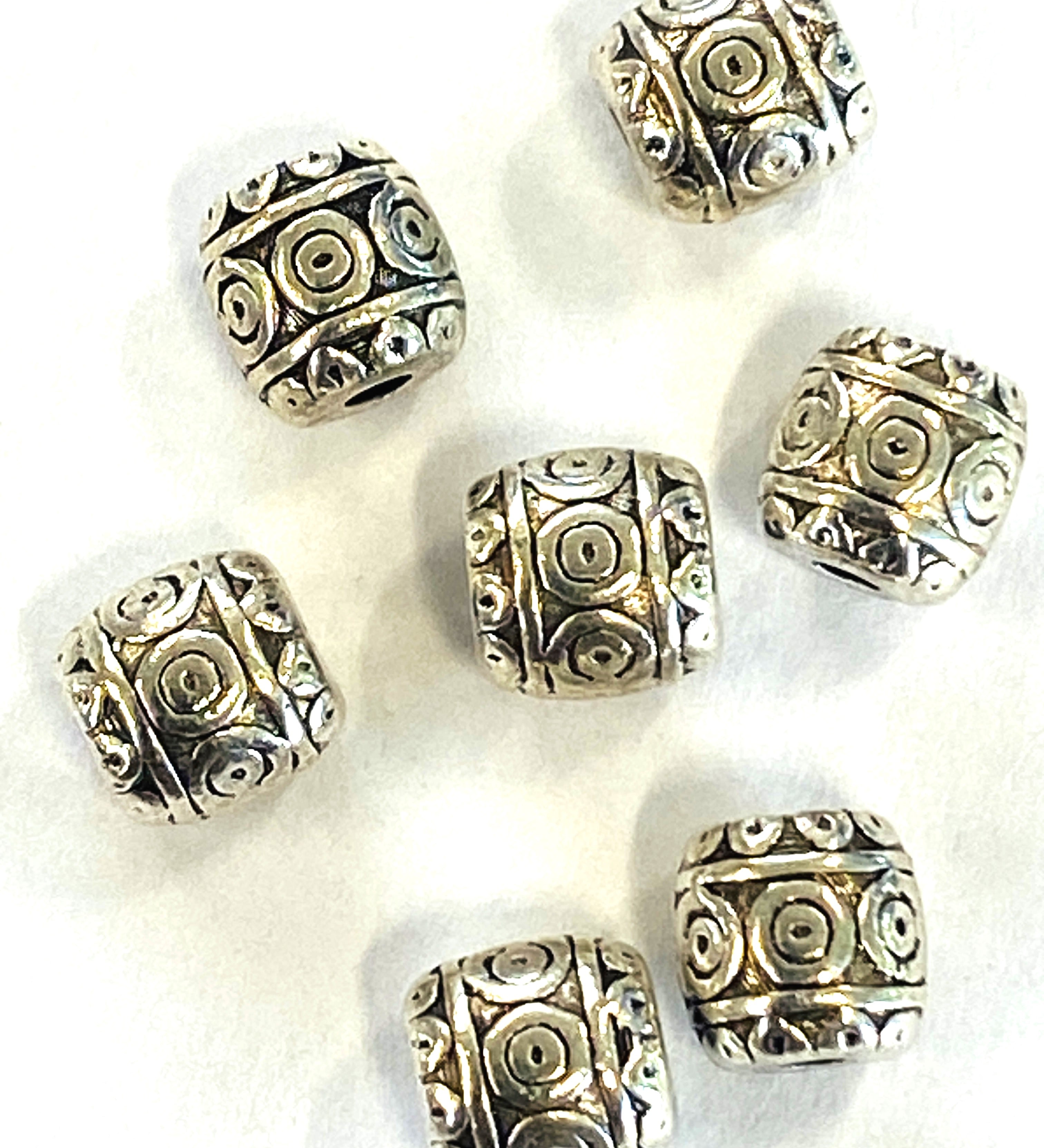 Baril de style tibétain Argent antique (10 pces)