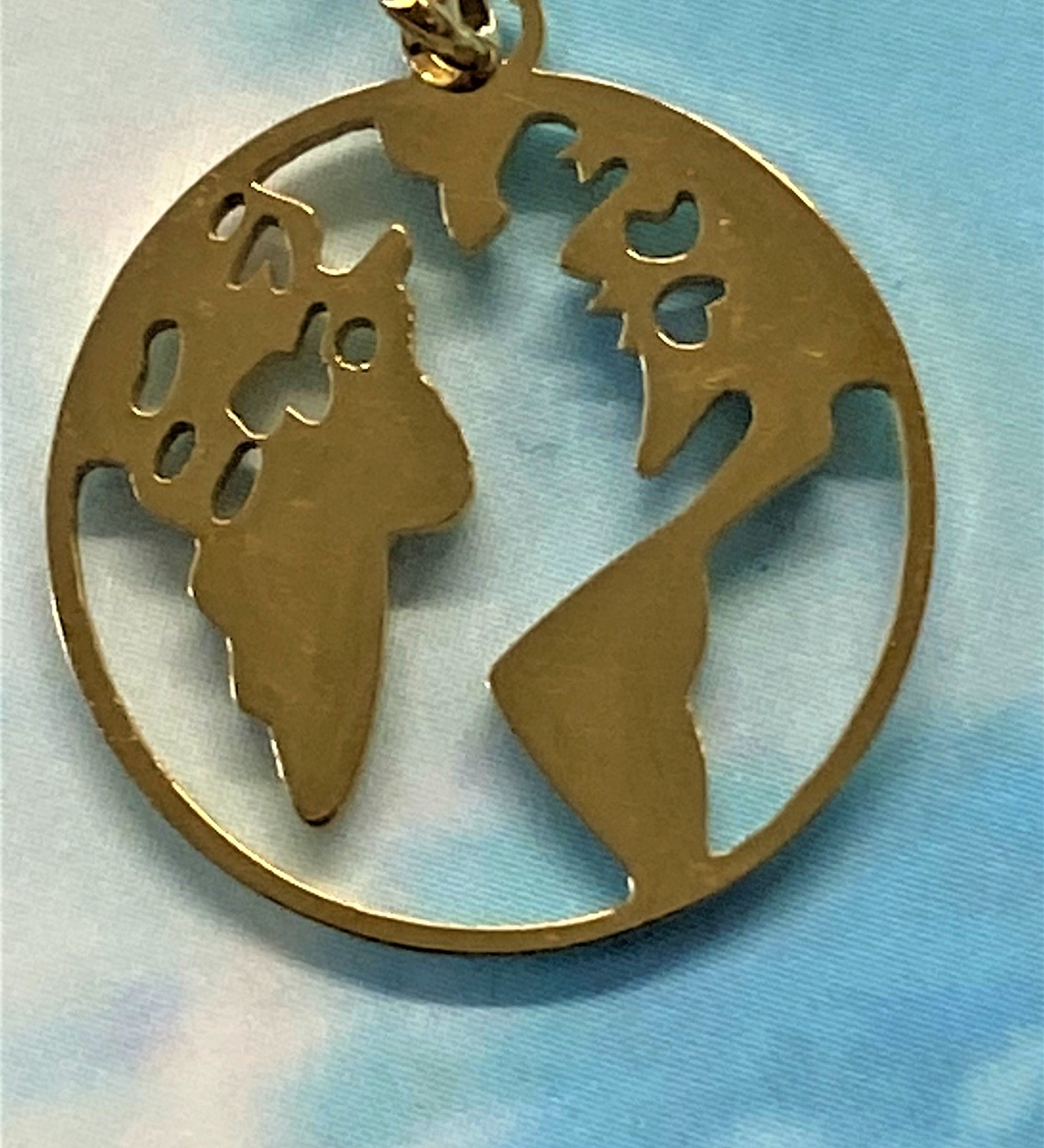 Charms- Petit pendentif  anneau avec Carte (1pce)