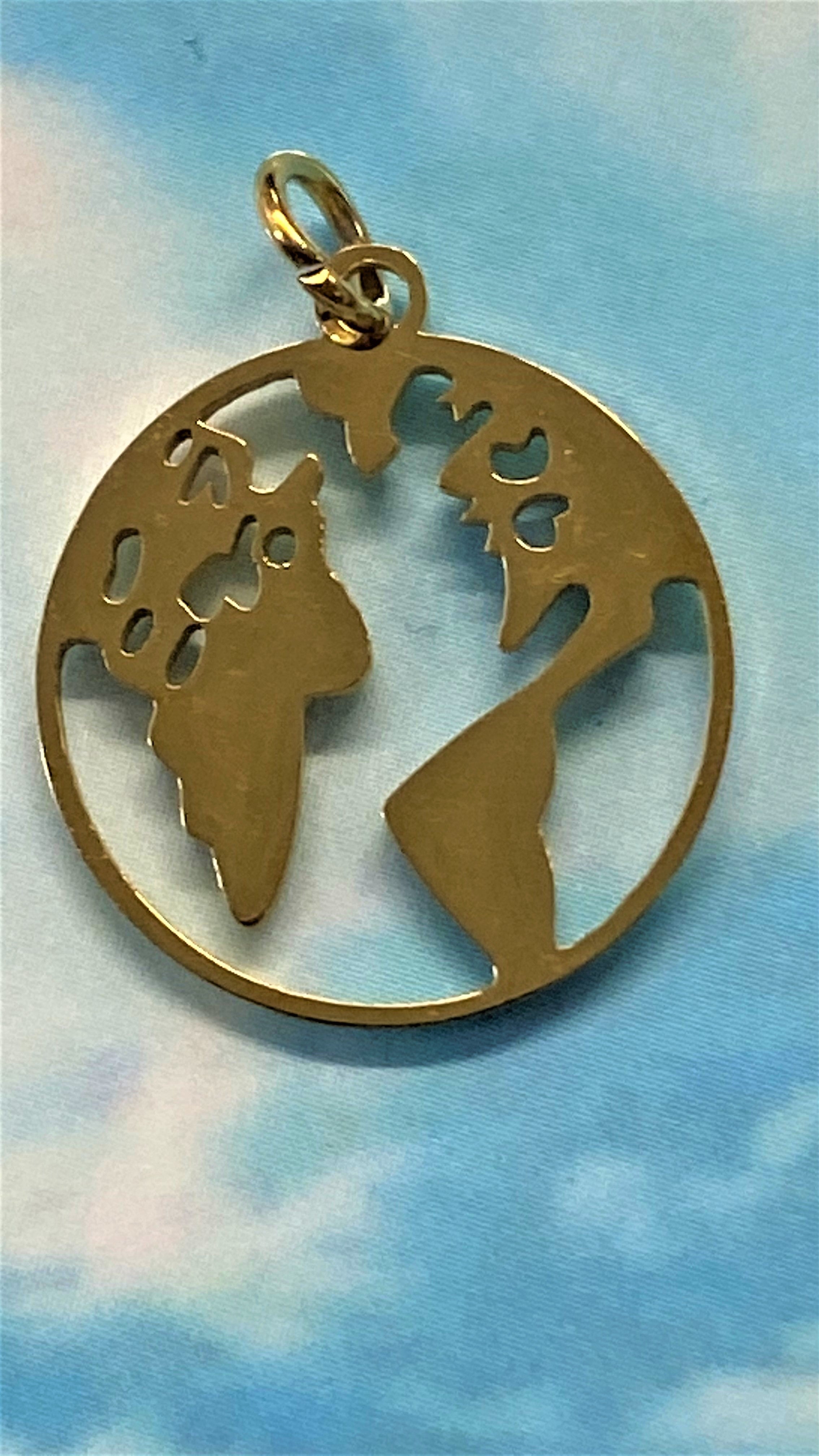 Charms- Petit pendentif  anneau avec Carte (1pce)