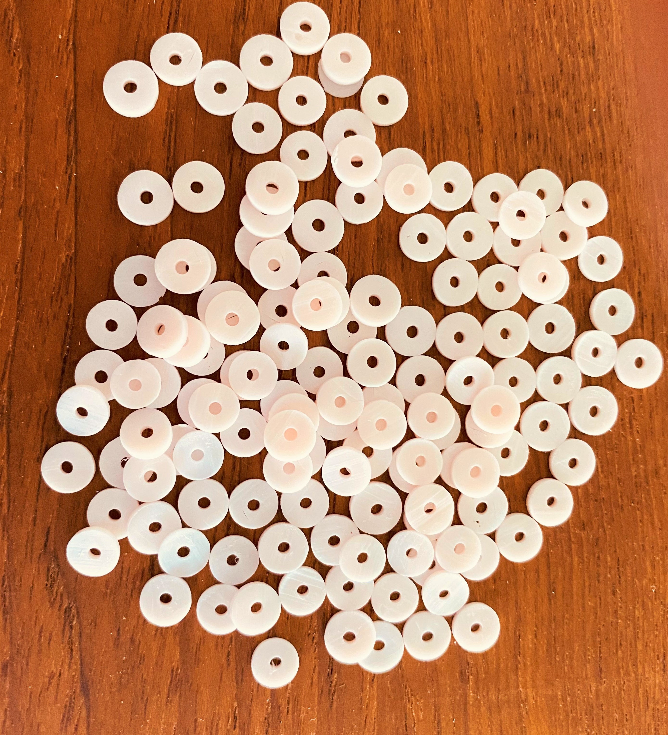 Perles Heishi Rose (5 g ~100 pces)