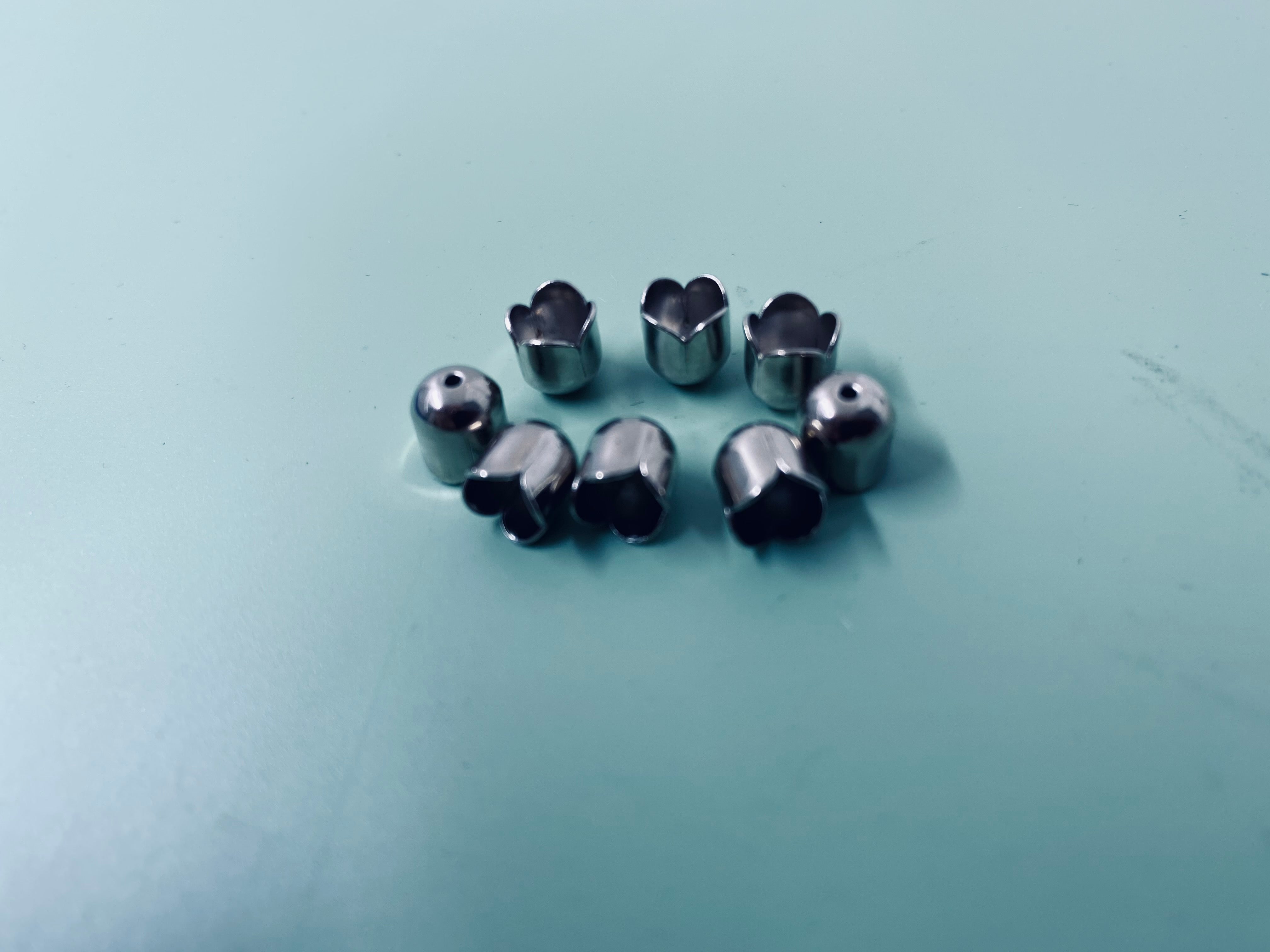 Calotte - Tulipe  en métal Argenté 6 mm (2 pces)