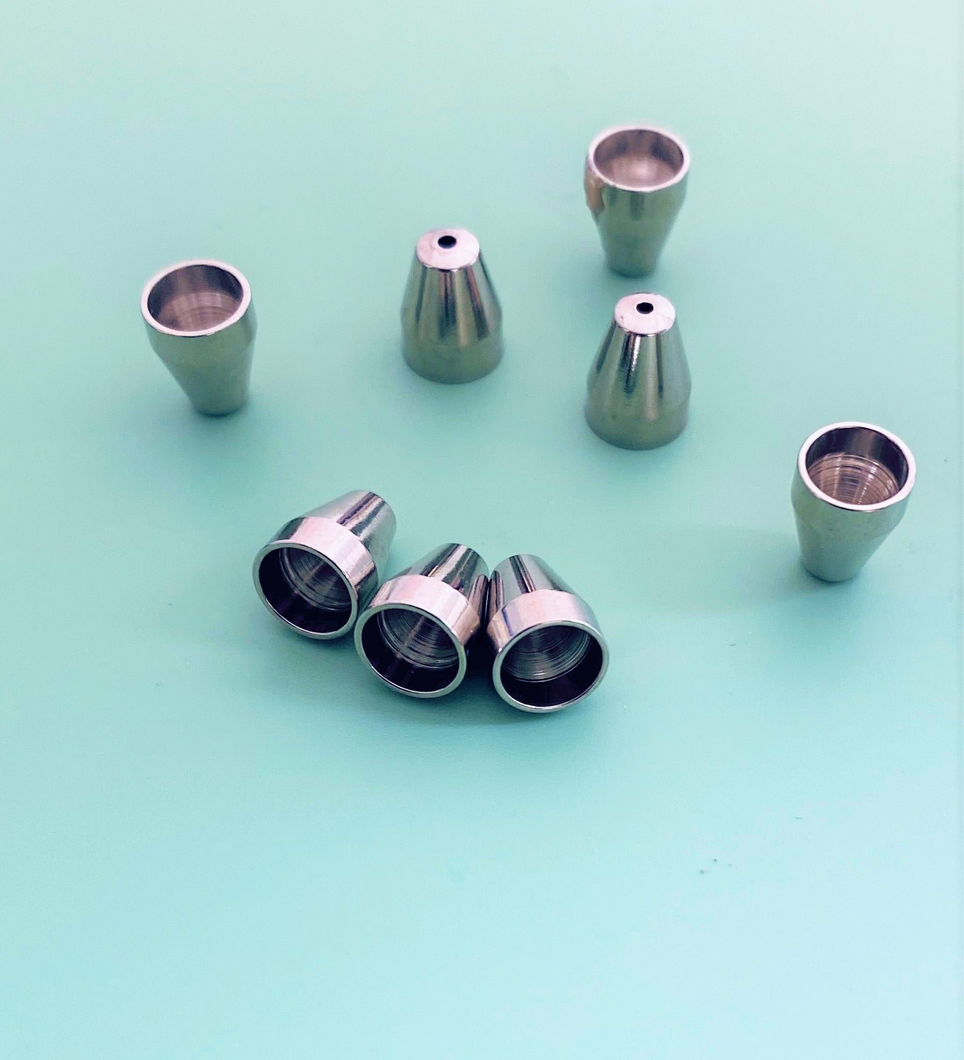 Calotte -Vase en métal argenté 8mm (2 pces)