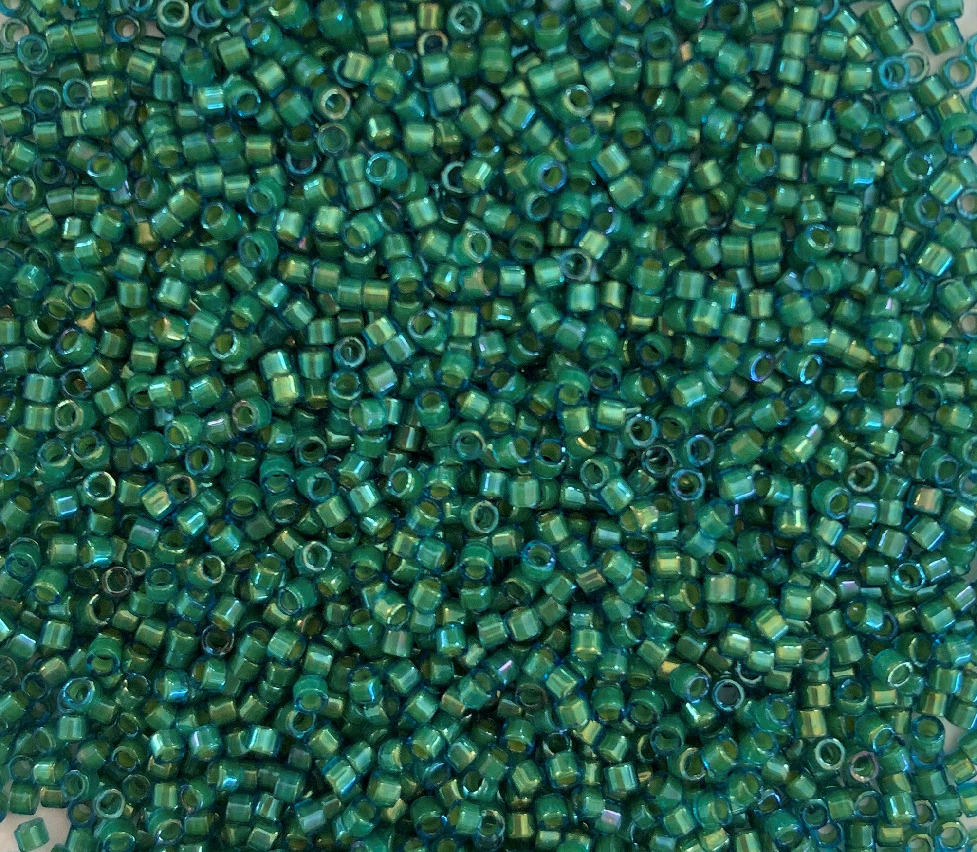 Delica 11 -  Perle de verre Duracoat - Vert - Epicéa(4 g).