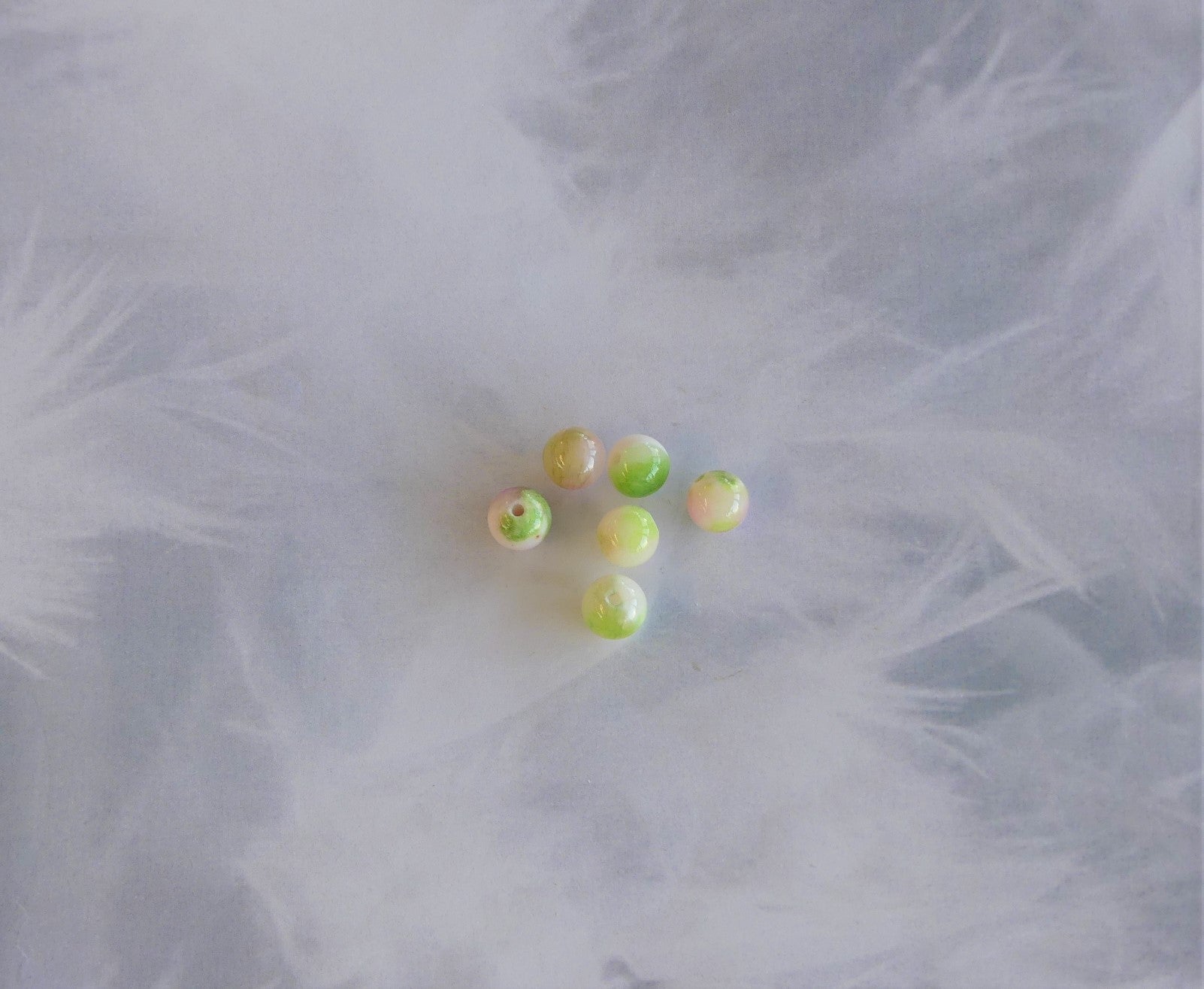 Ronde 8 - Jade blanc teinté vert de mer (10pces)