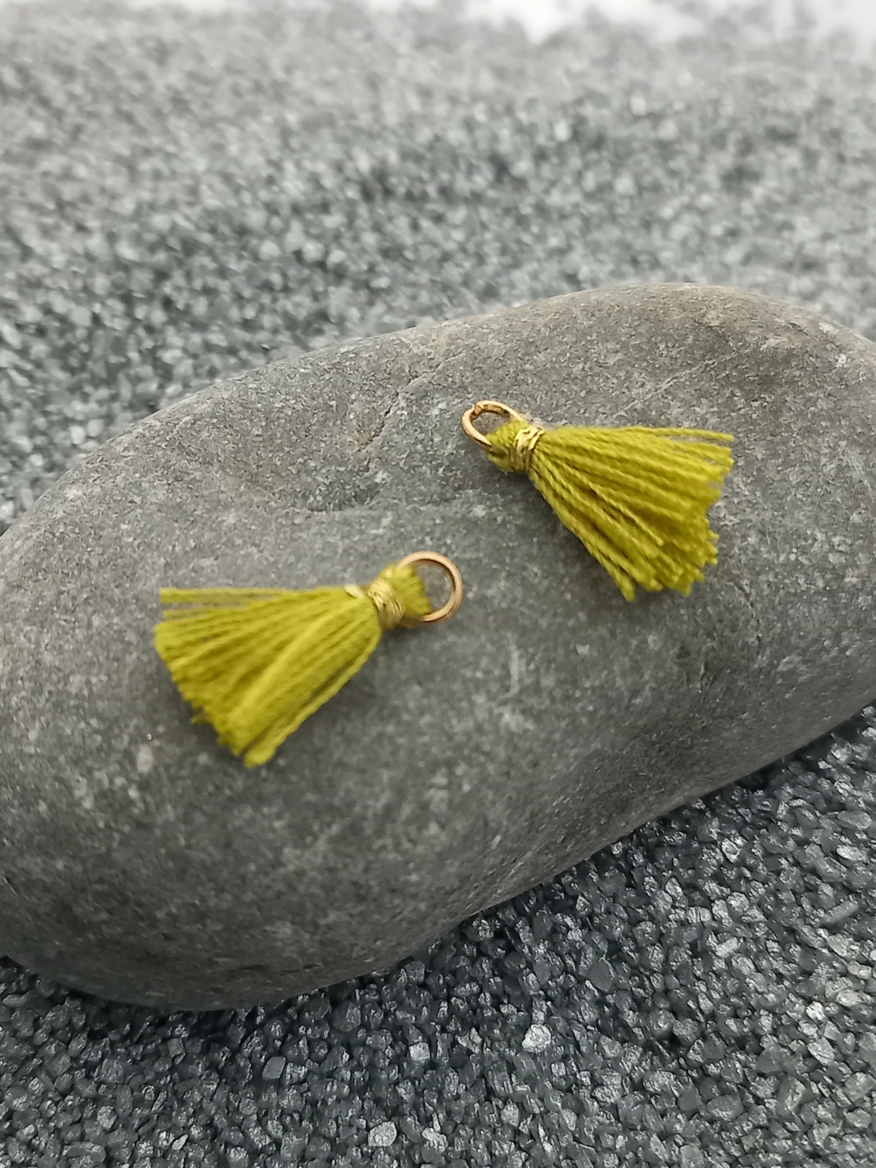 Mini pompon Kaki clair (1 pce)