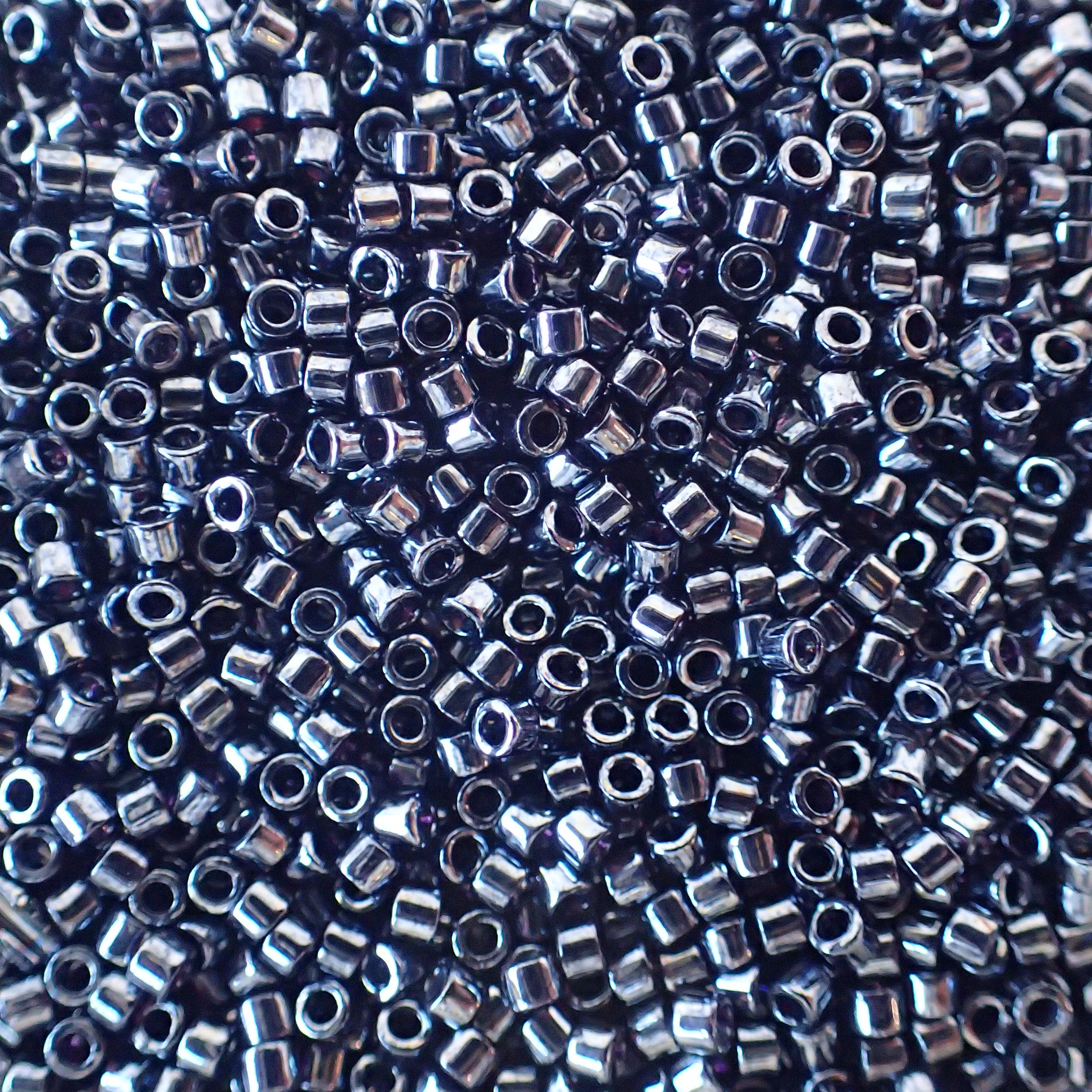 Delica 11 - Gris métalissé (4 g)