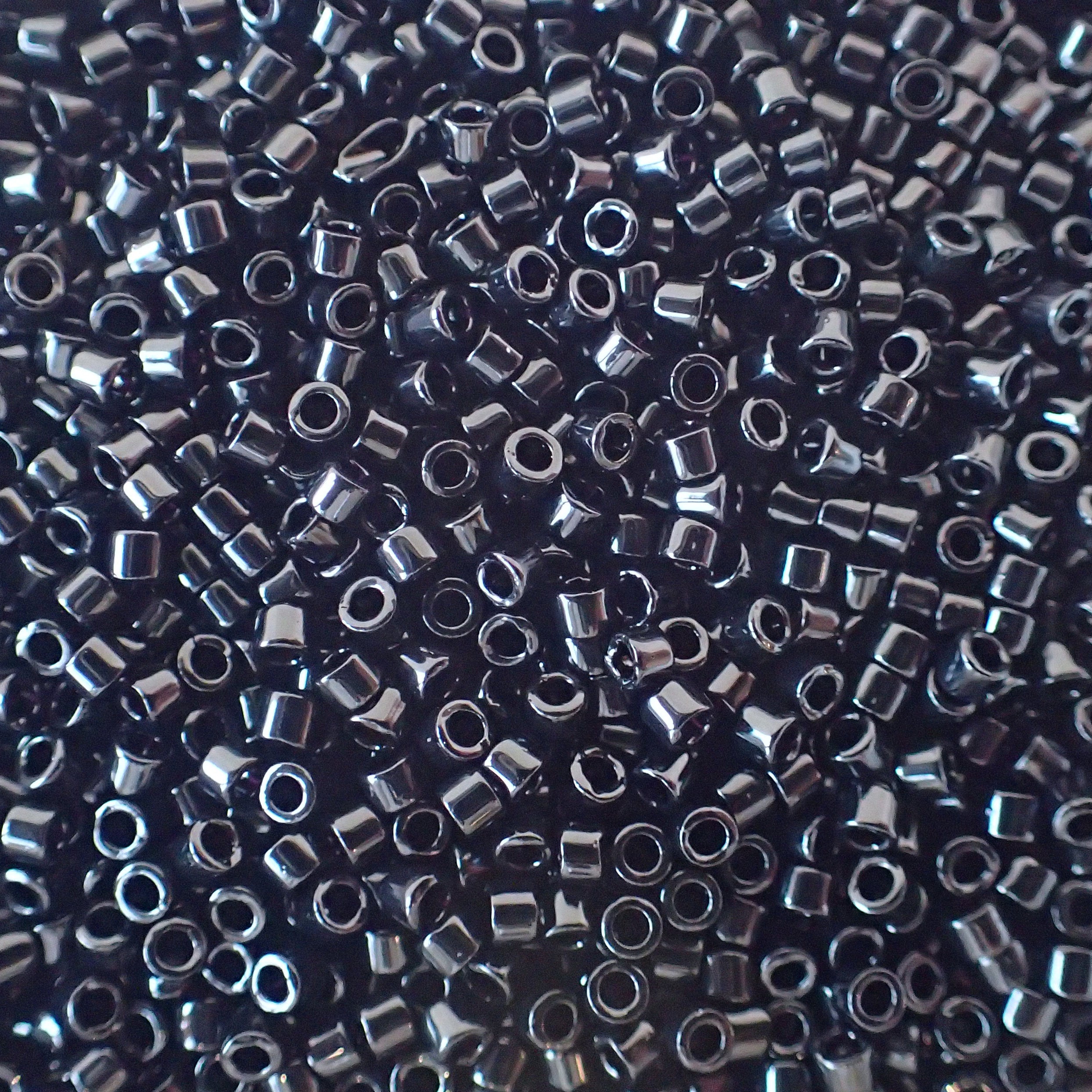 Delica 11 - Noir opaque (4 g)