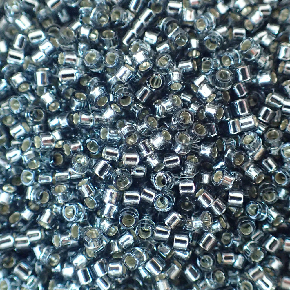 Delica 11 - Gris clair argenté (4g)