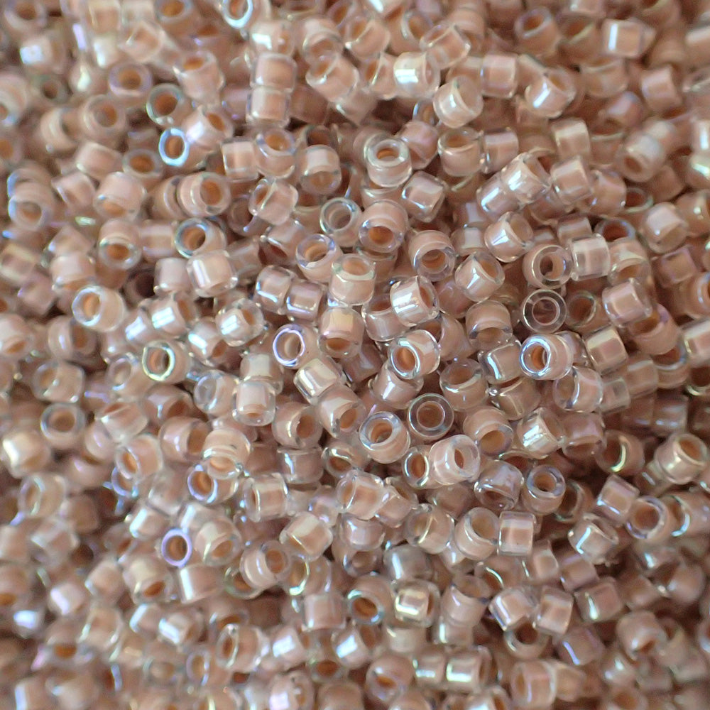 Delica 11 - Beige cristal doublé  AB (4 g)