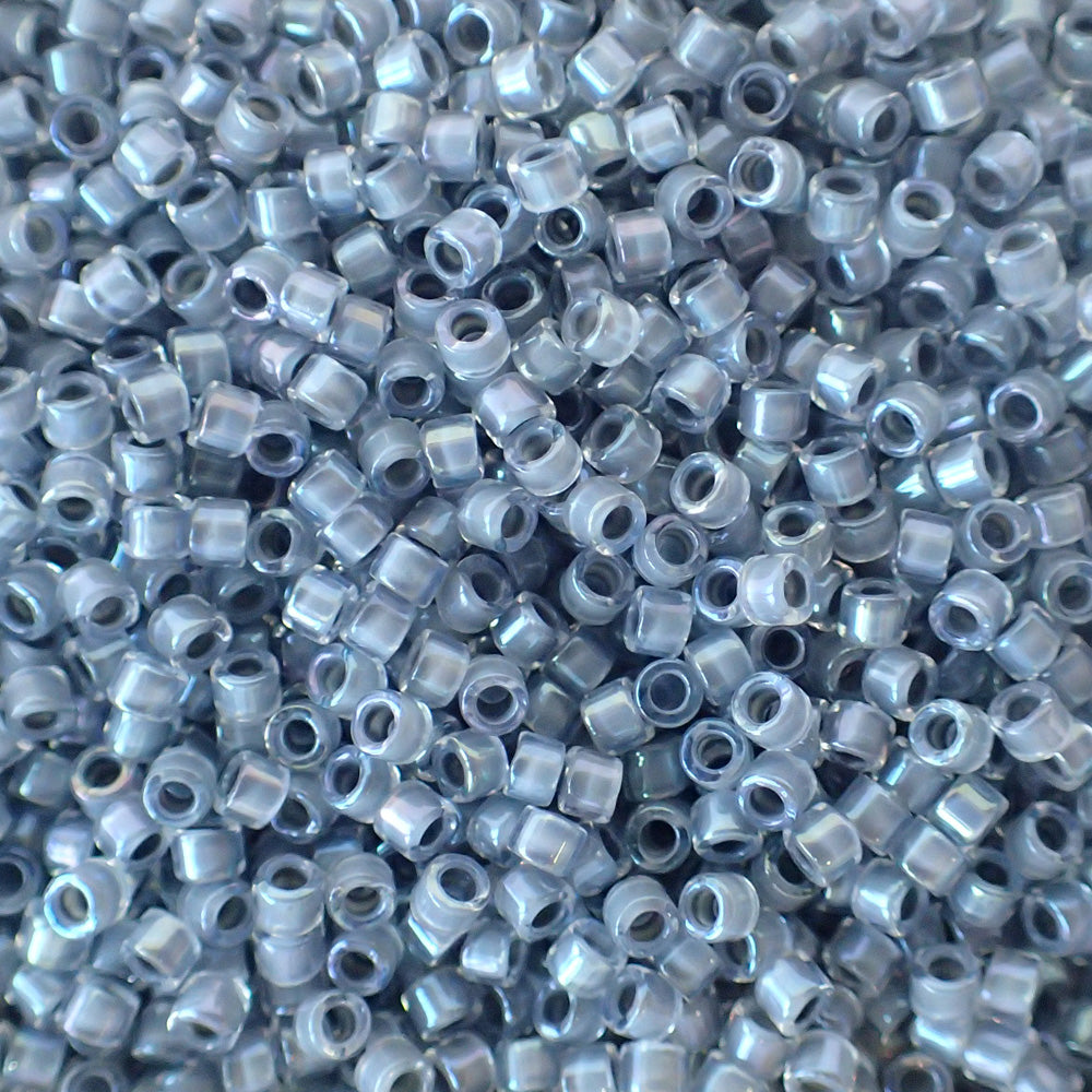 Delica 11 - Gris cristal AB (4 g)