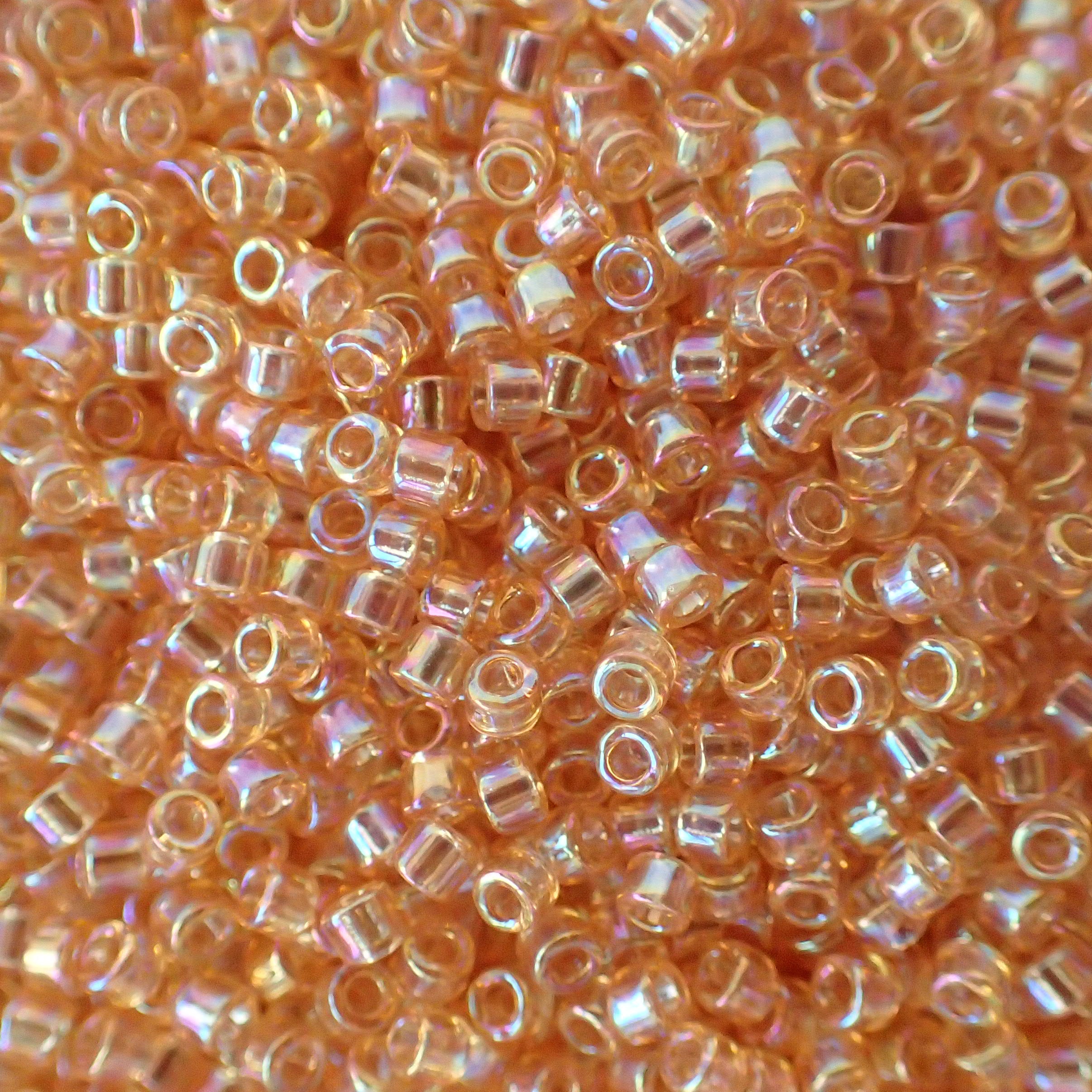 Delica 11 - Topaze claire transparente AB (4 g)