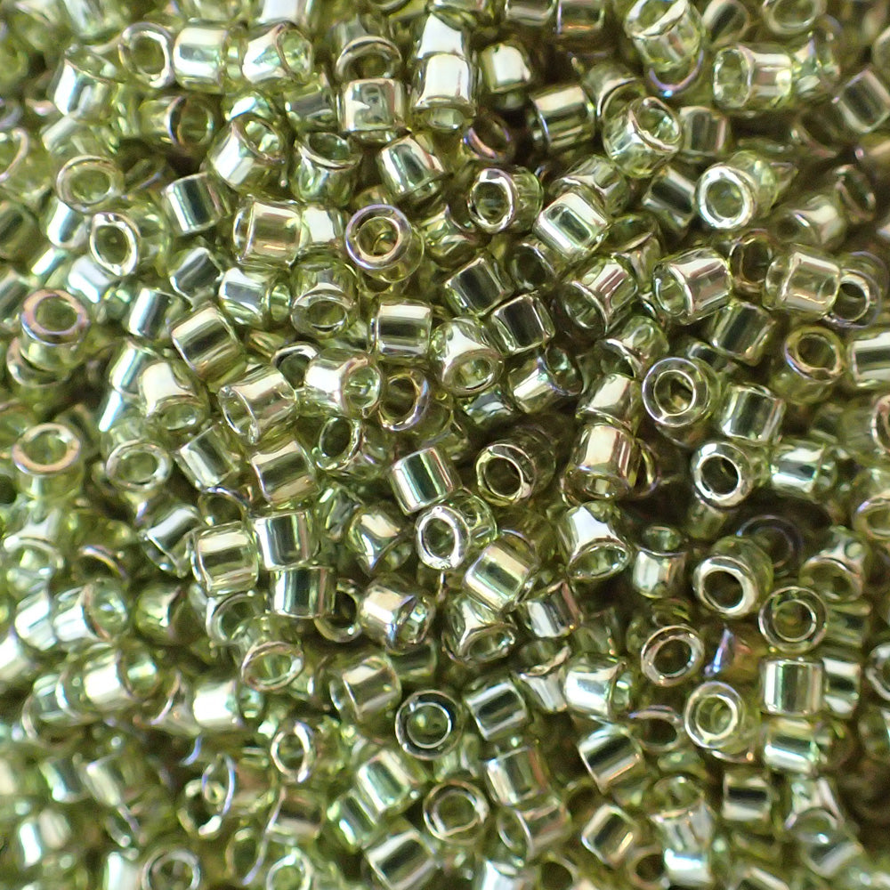 Delica 11 - Olive dorée transparente lustrée (4 g)