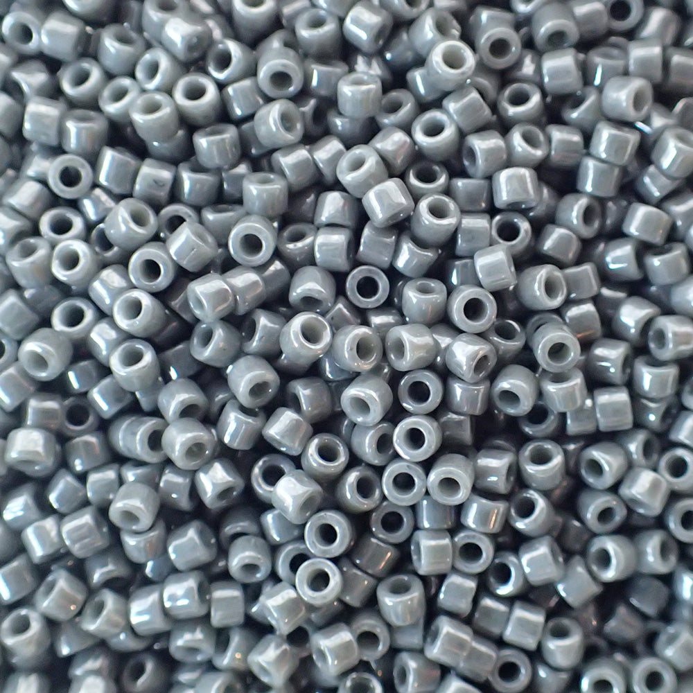 Delica 11 - Fumée lustrée Opaque (4 g)