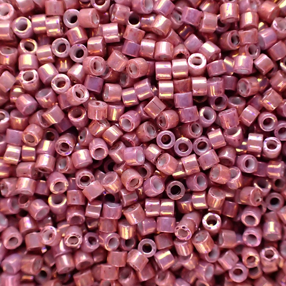 Delica 11 - rhubarbe métallisée, iris doré  (4 g)