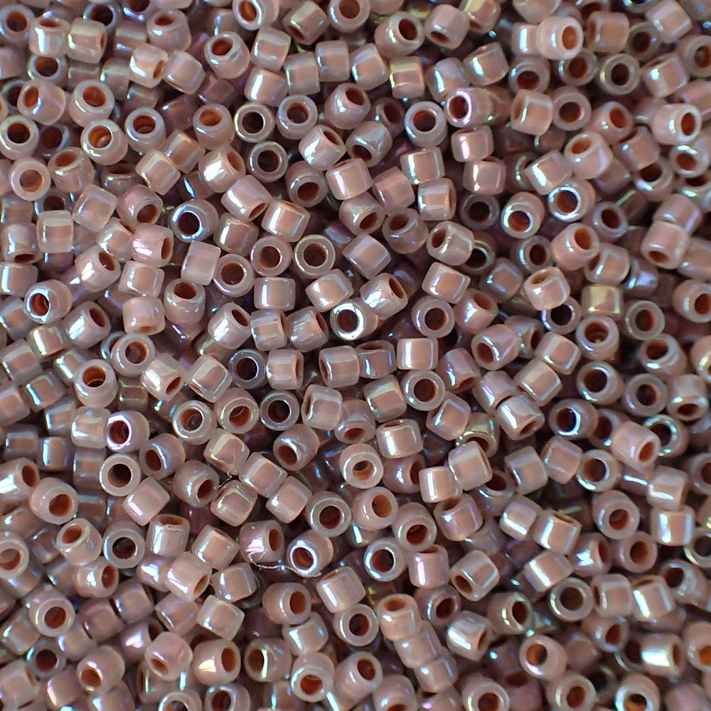 Delica 11 - Cacao Opale doublé AB (4 g)