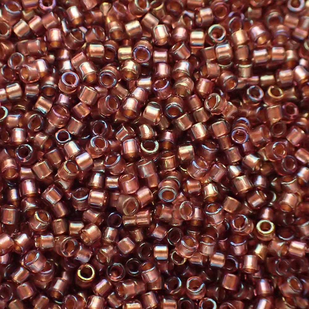 Delica 11 - Beige Améthyste Lignée Scintillante AB (4 g)