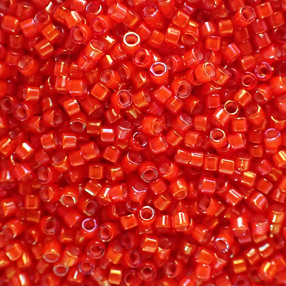 Delica 11 - Rouge flamme ligné blanc AB (4 g)