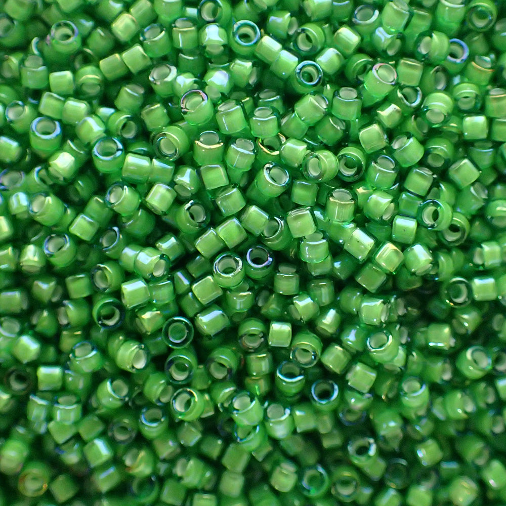 Delica 11 - Vert ligné blanc AB (4 g)