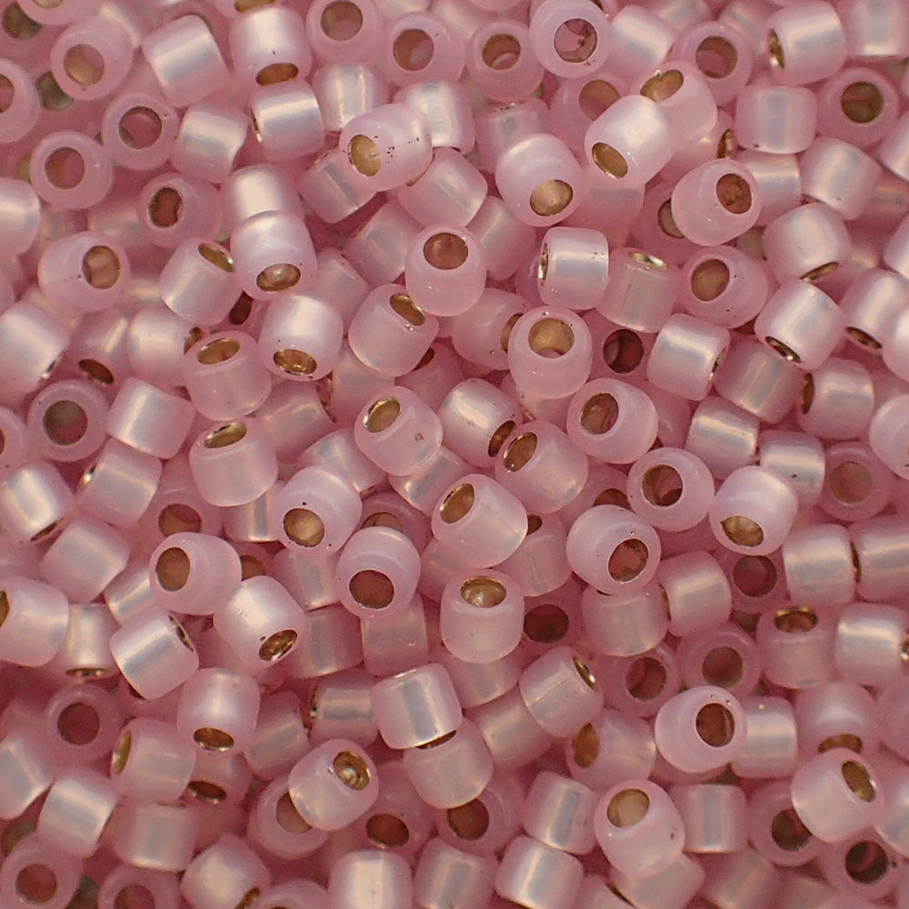 Delica 10 - Dyed Light Rose S/L Alabaster (4 g)