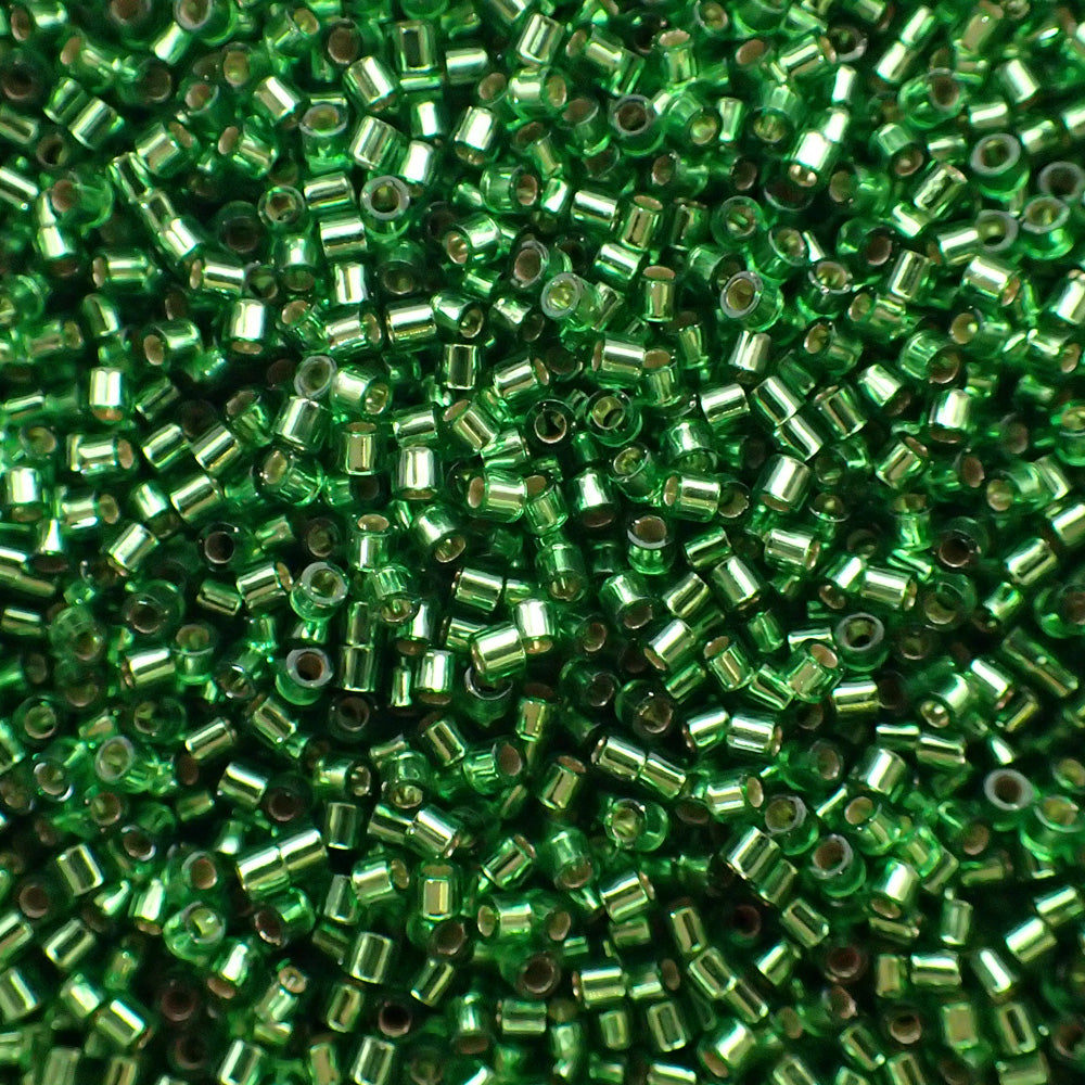 Delica 15 - S/L Green (4 g)