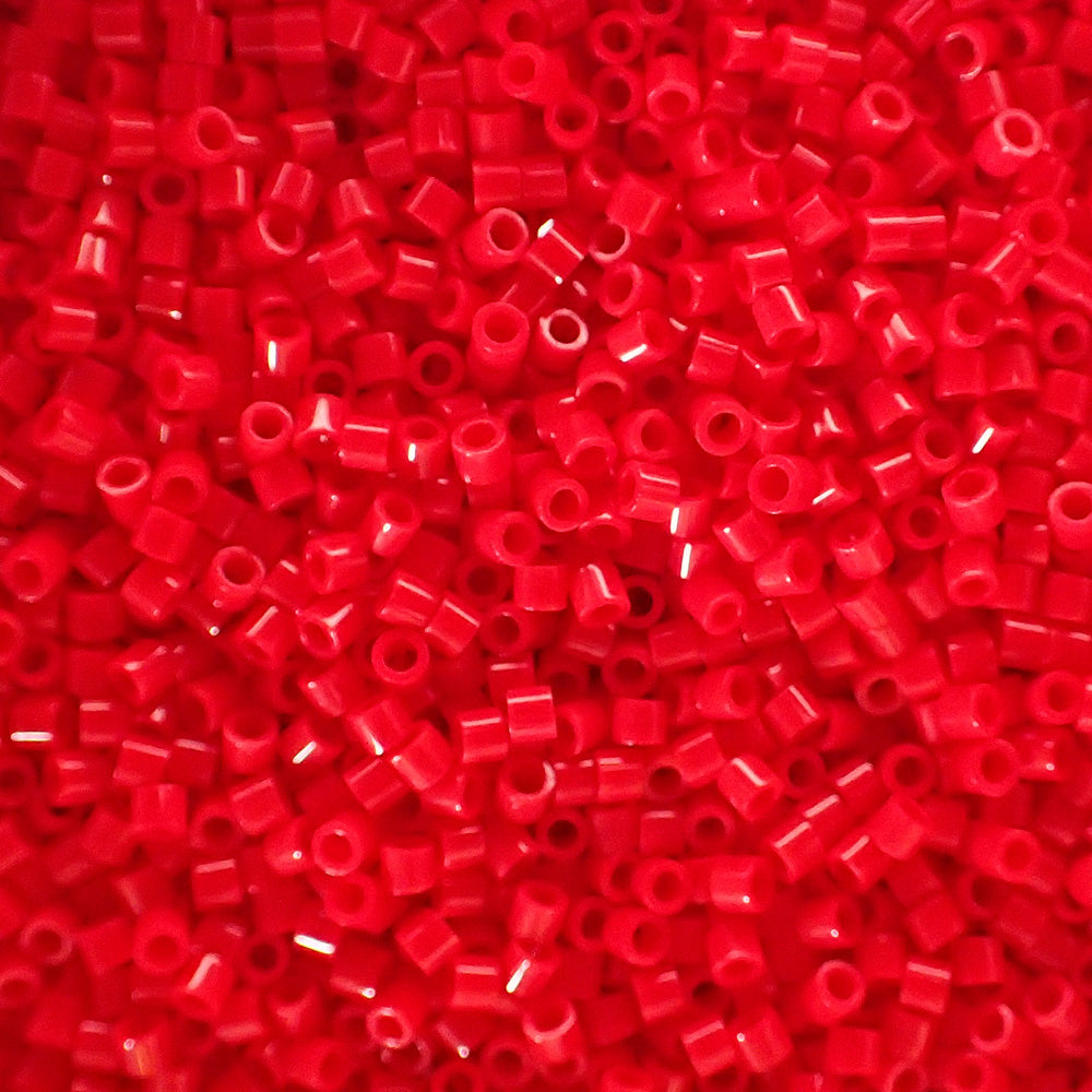 Delica 15 - Op Red (4 g)