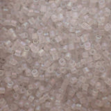 Delica 15 - Mat Crystal AB (4 g)