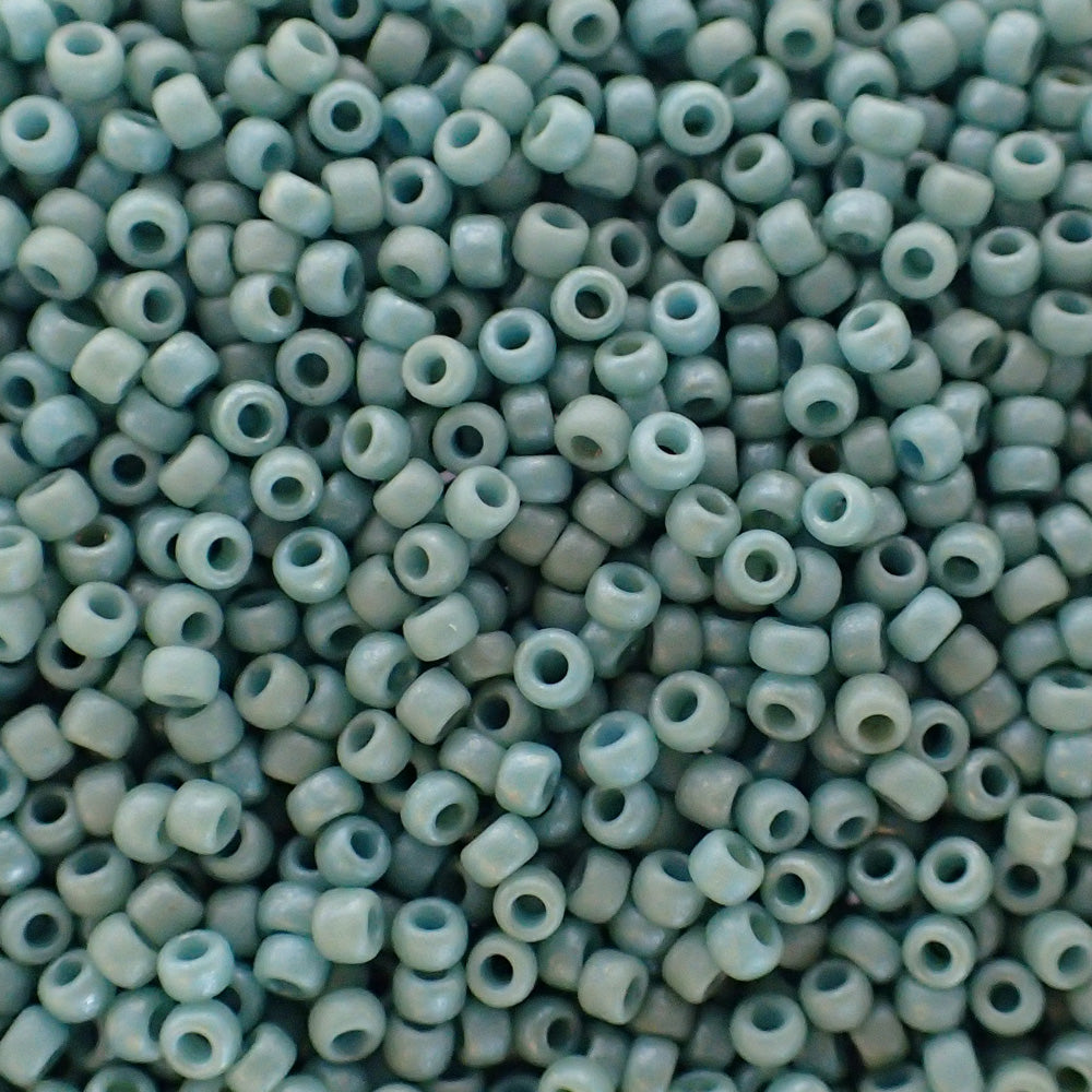 Rocaille Miyuki 15 - Écume de Mer mat  opaque lustré