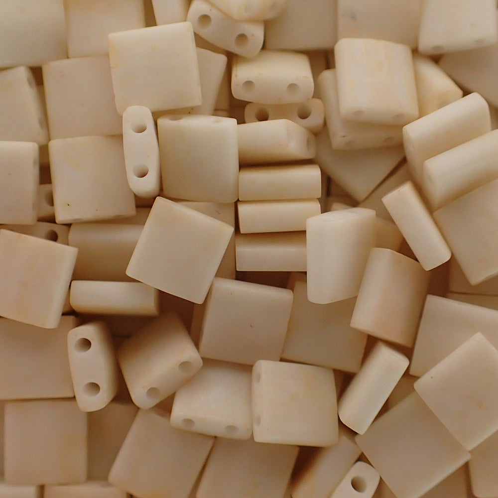 Tila - Mat Op Cream ( 50 pces)