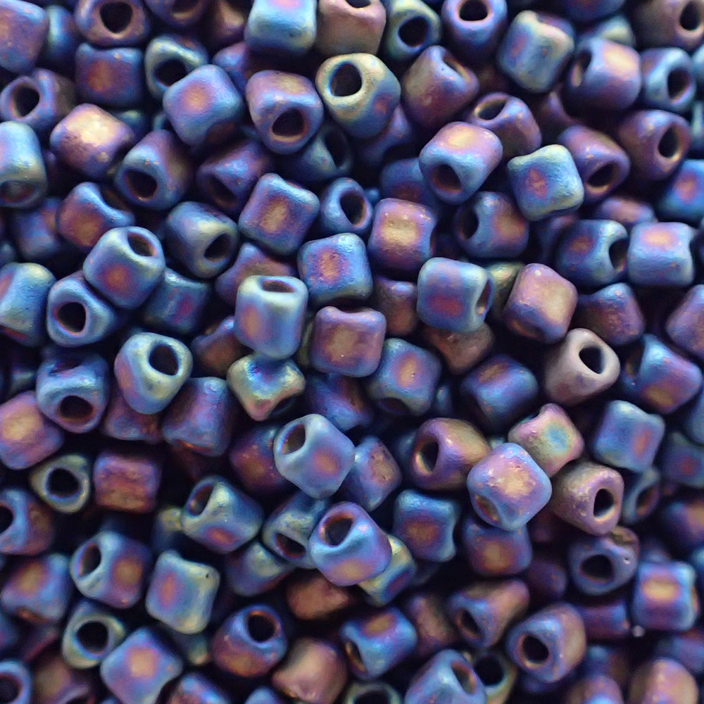 Triangle 10 - Noire Mat AB