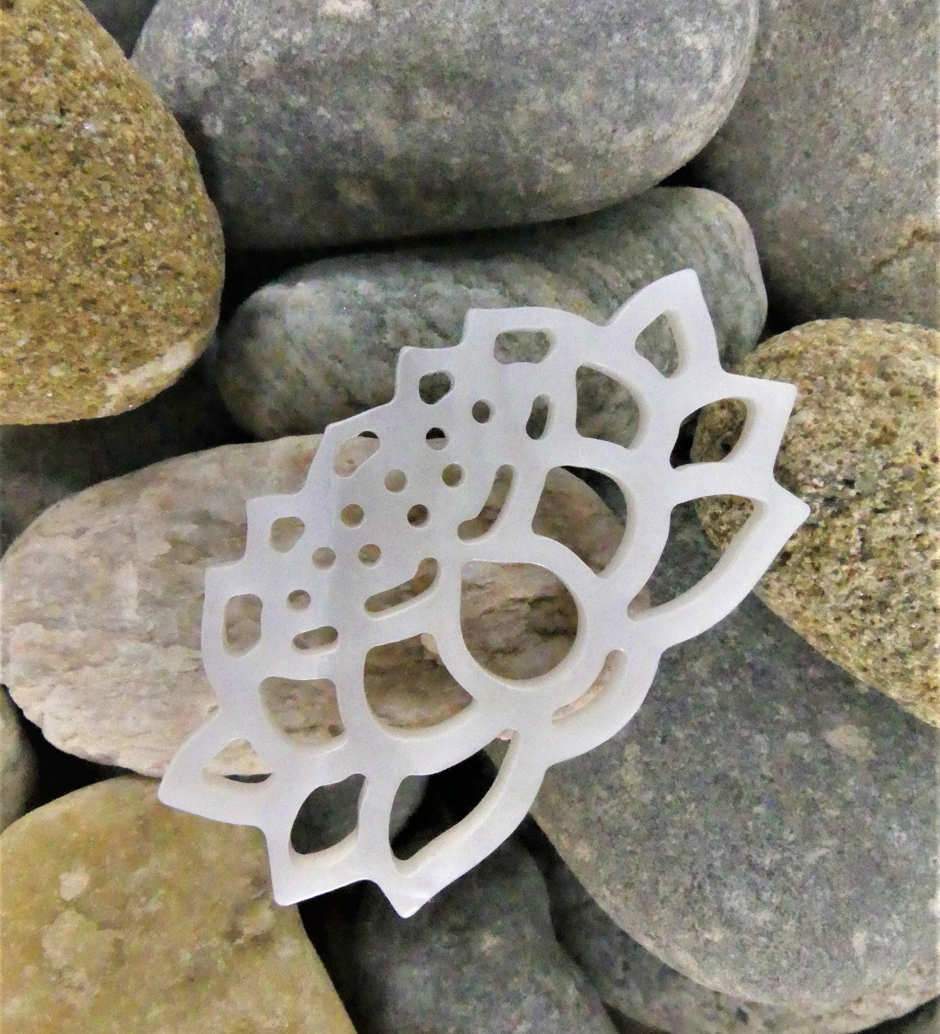 Pendentif - Lotus en coquillage d'eau douce (1 pce)