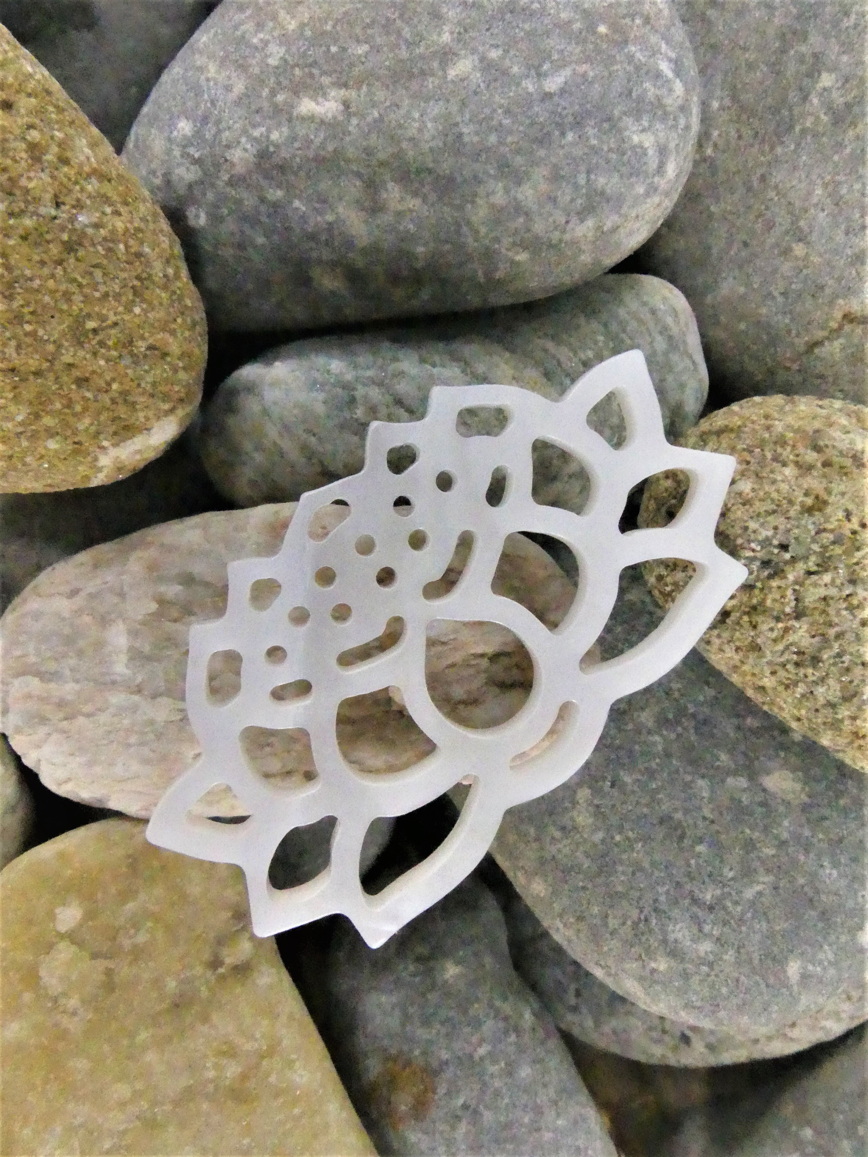 Pendentif - Lotus en coquillage d'eau douce (1 pce)