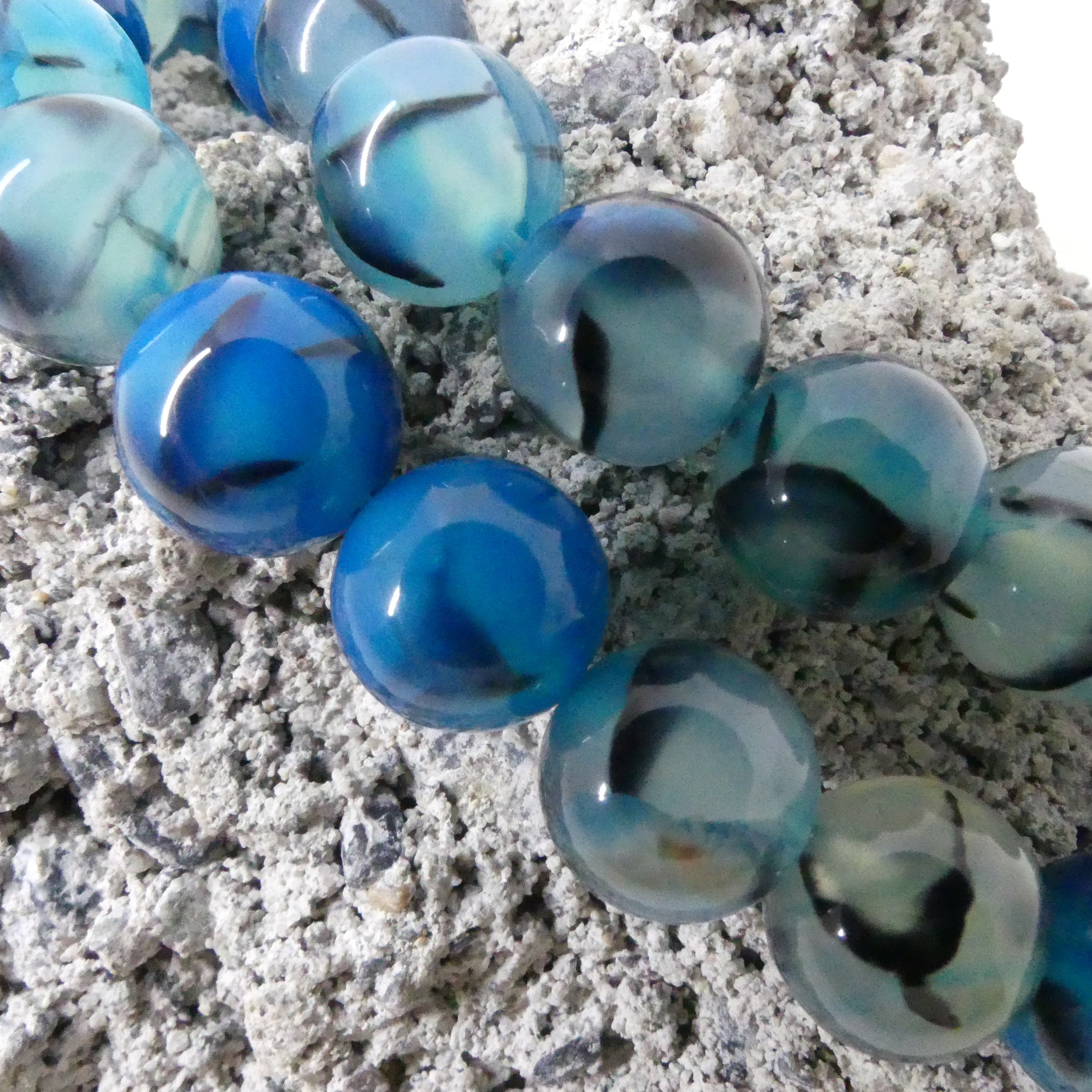 Ronde 10 - Agate Naturelle Veinée bleu acier (5 pces)