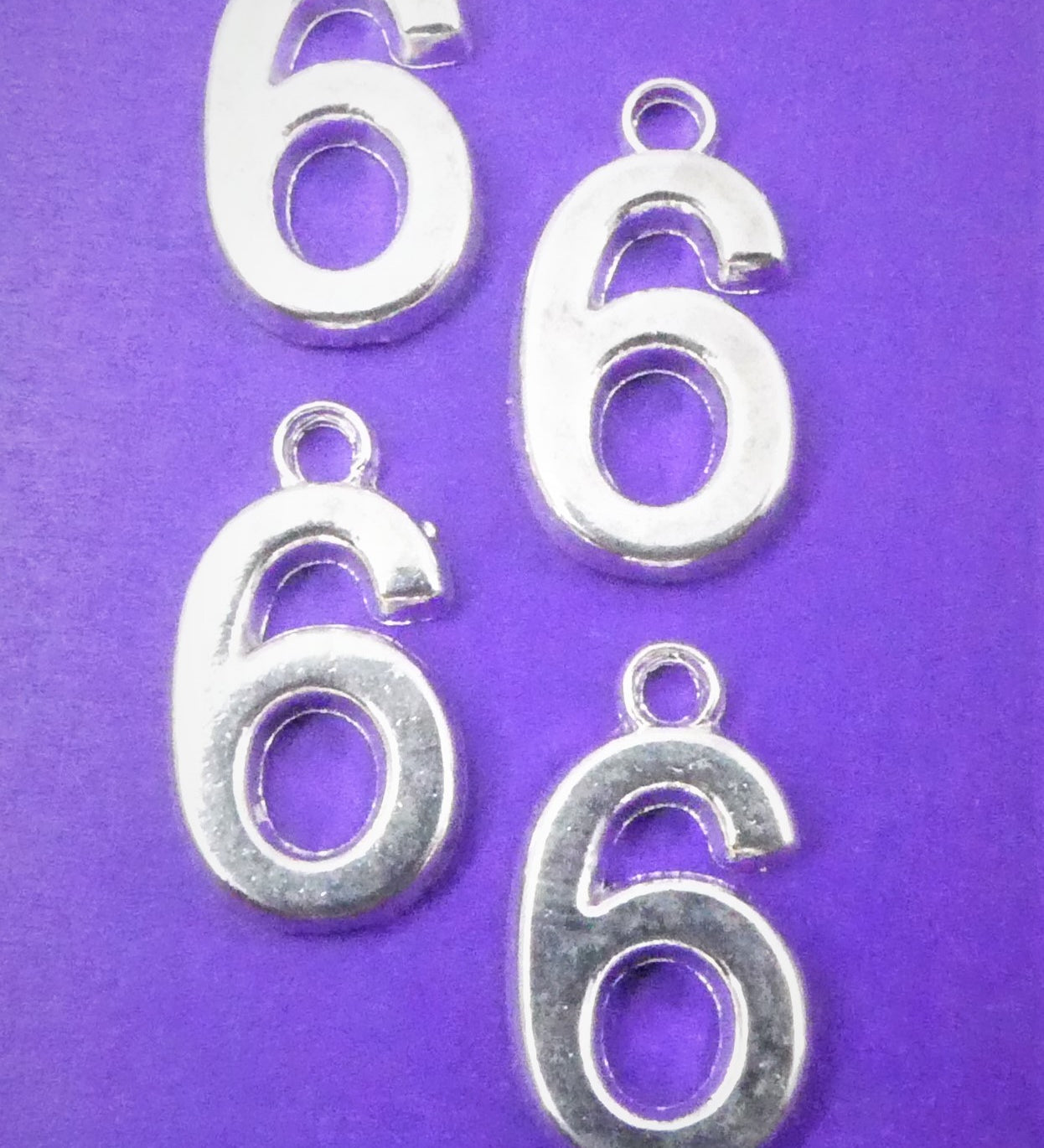 Charms - Chiffre "6" (1 pce)