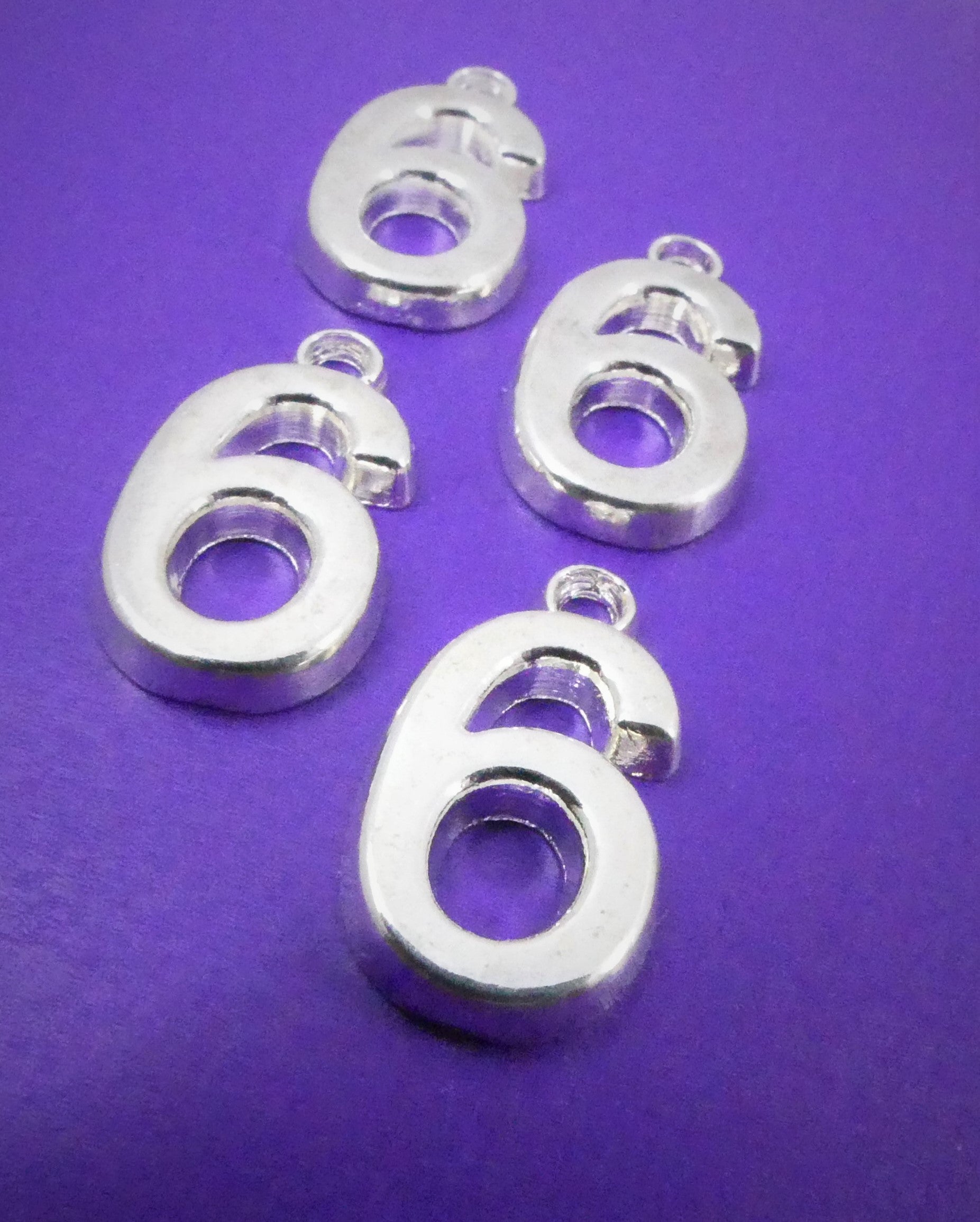 Charms - Chiffre "6" (1 pce)