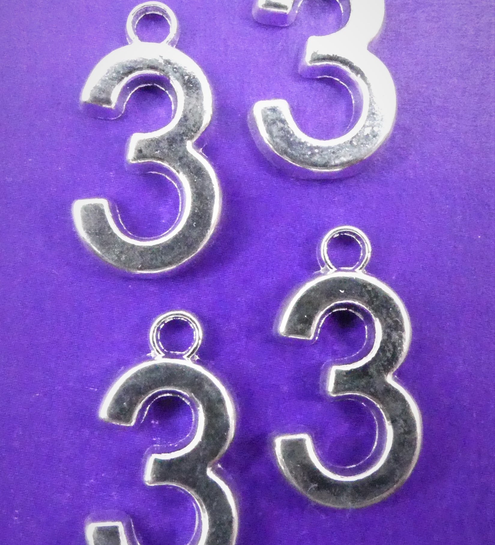Charms - Chiffre "3" (1 pce)