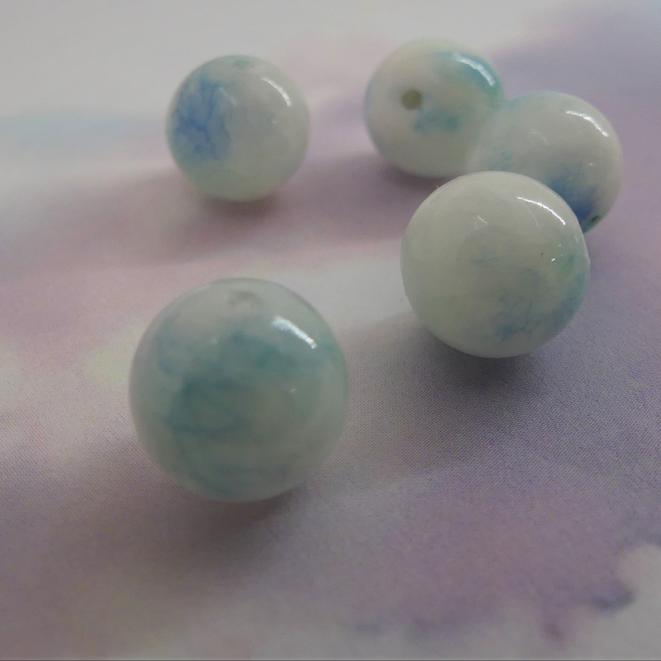 Ronde 10 - Jade naturelle Bleu-ciel (5 pces)