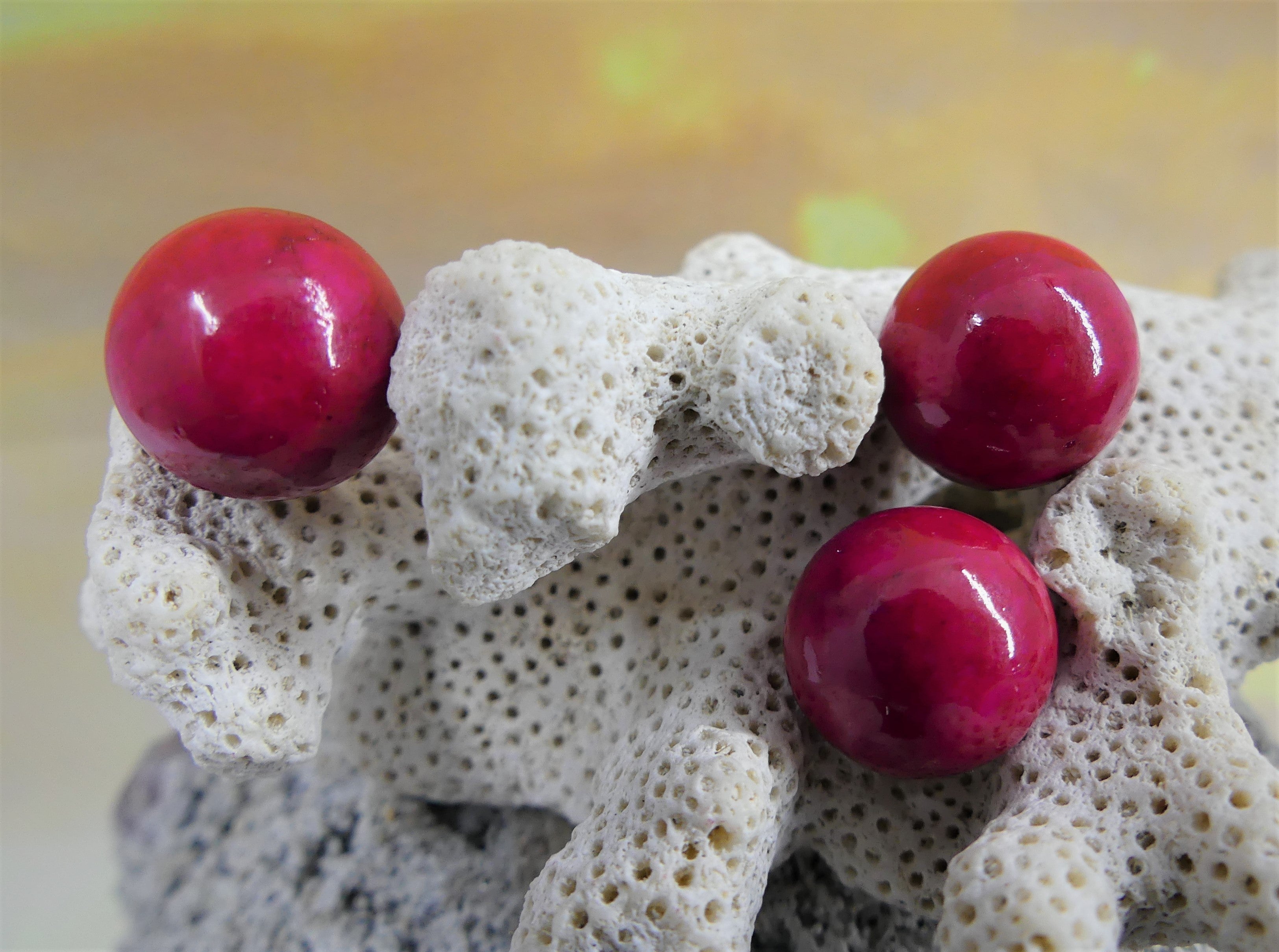 Ronde 12 - Perle fossile teint cramoisi (5 pces)