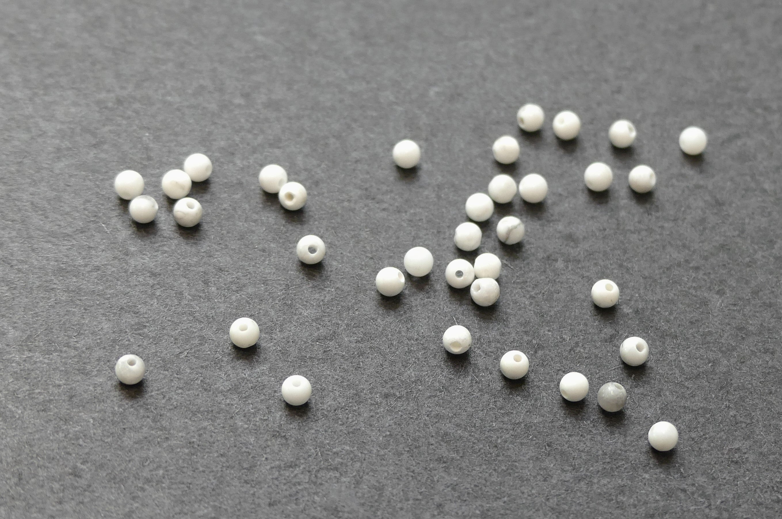 Ronde 2 - Howlite naturelle (10 pces)