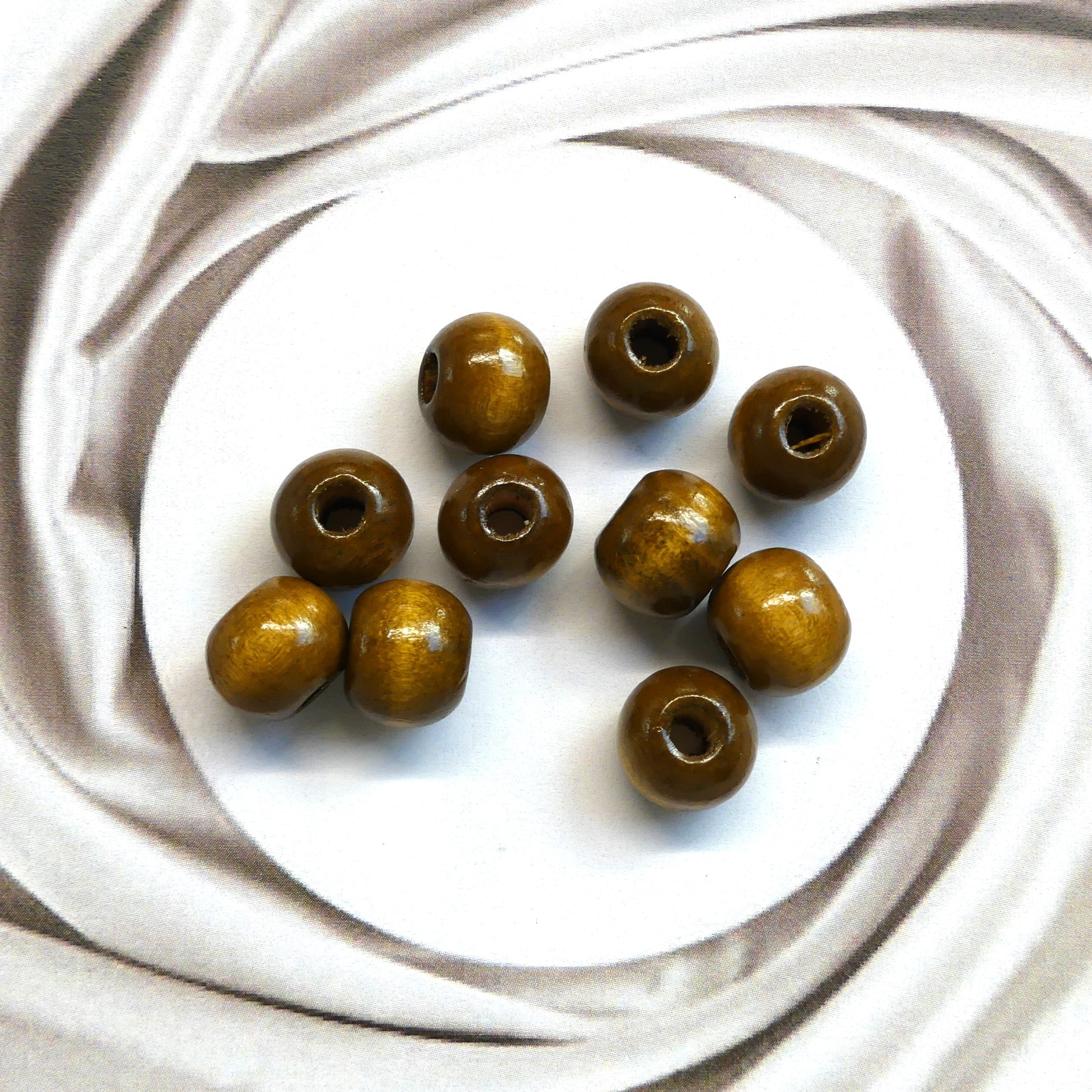 Ronde 10 - Perle en bois naturel, ronde et teintée brun coco - (10 pces)