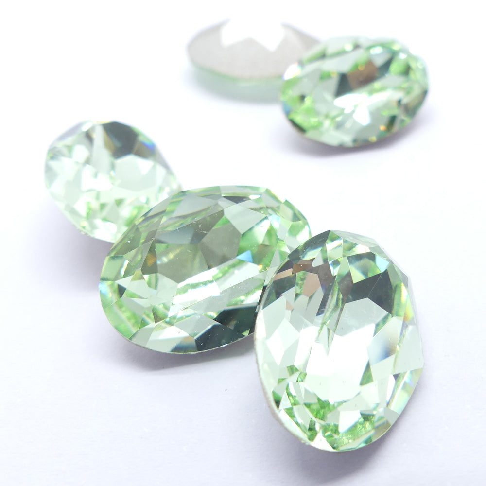 Ovale 18 x 13 mm - Chrysolite (à la pièce)