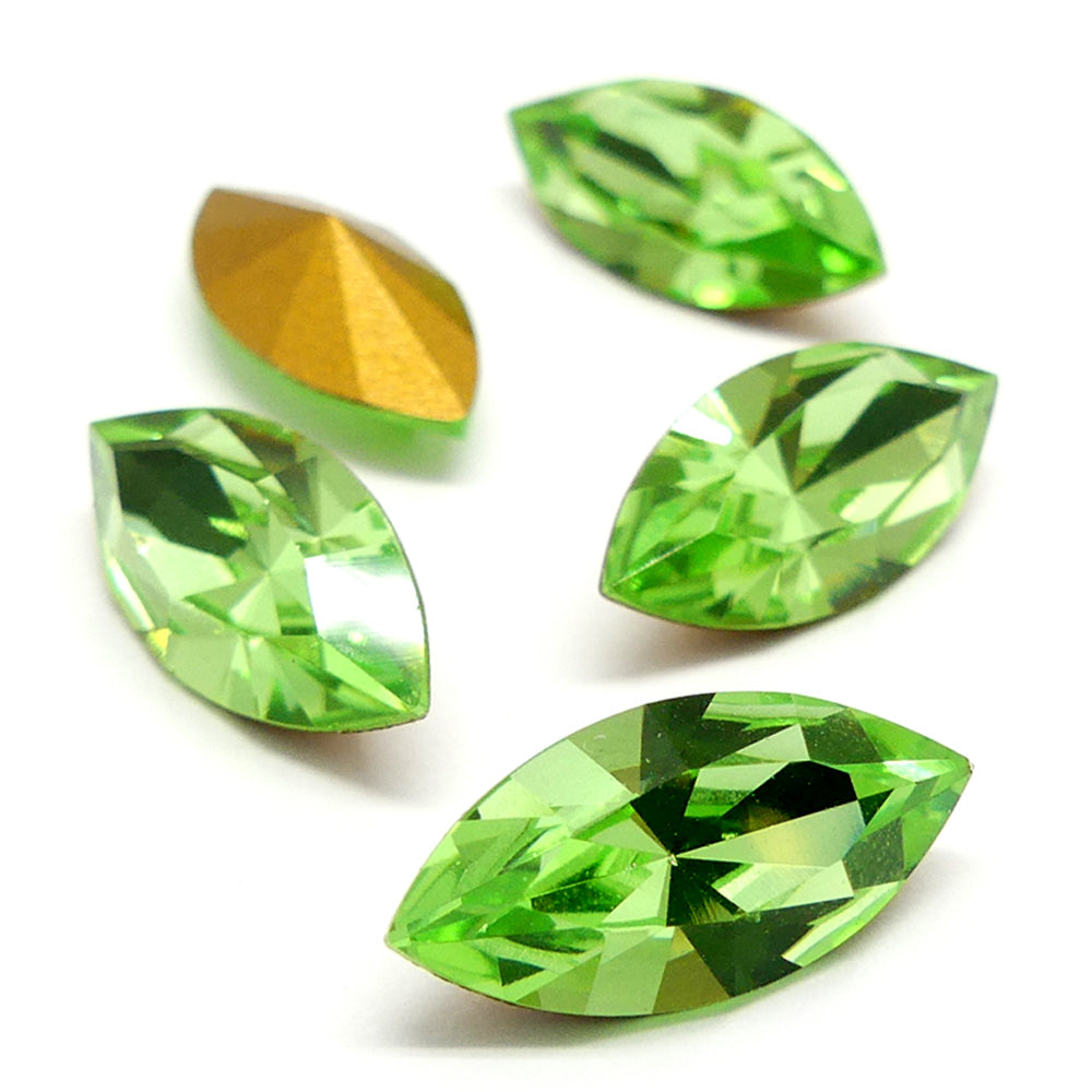 Navette 15 x 7 mm - Peridot (1 pce)