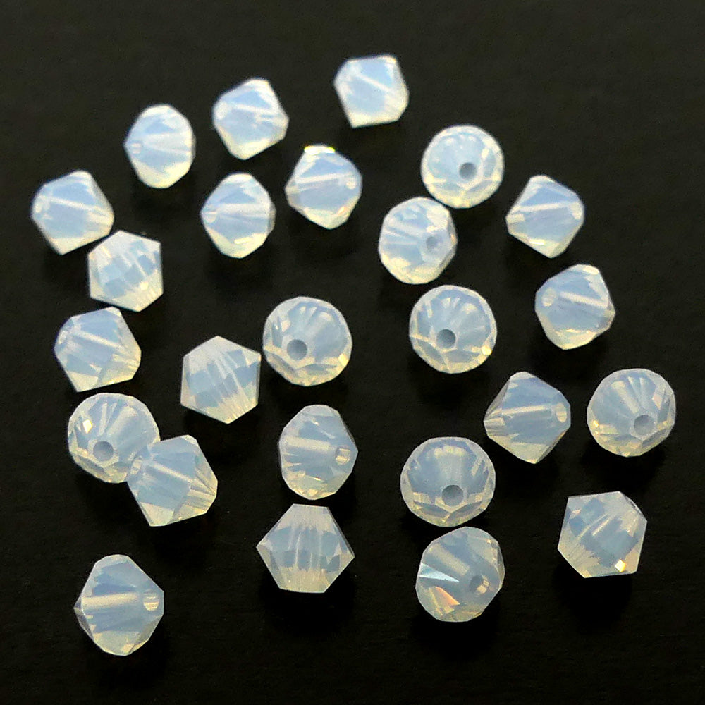 Bicone 4 - Blanc  Opal (25 pces)