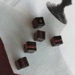 Cube 4mm , Burgundi , (5pces)