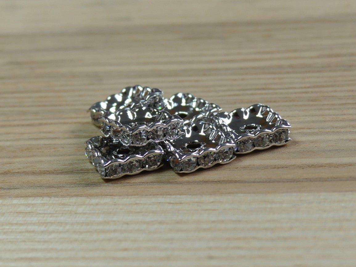 Séparateur - Carré 10 x 10 mm  sertie de pierres de crystal - Argenté & Crystal - 1 pièce 