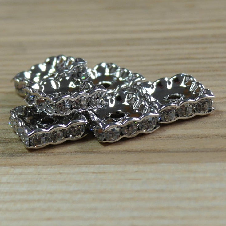 Séparateur - Carré 10 x 10 mm  sertie de pierres de crystal - Argenté & Crystal - 1 pièce 